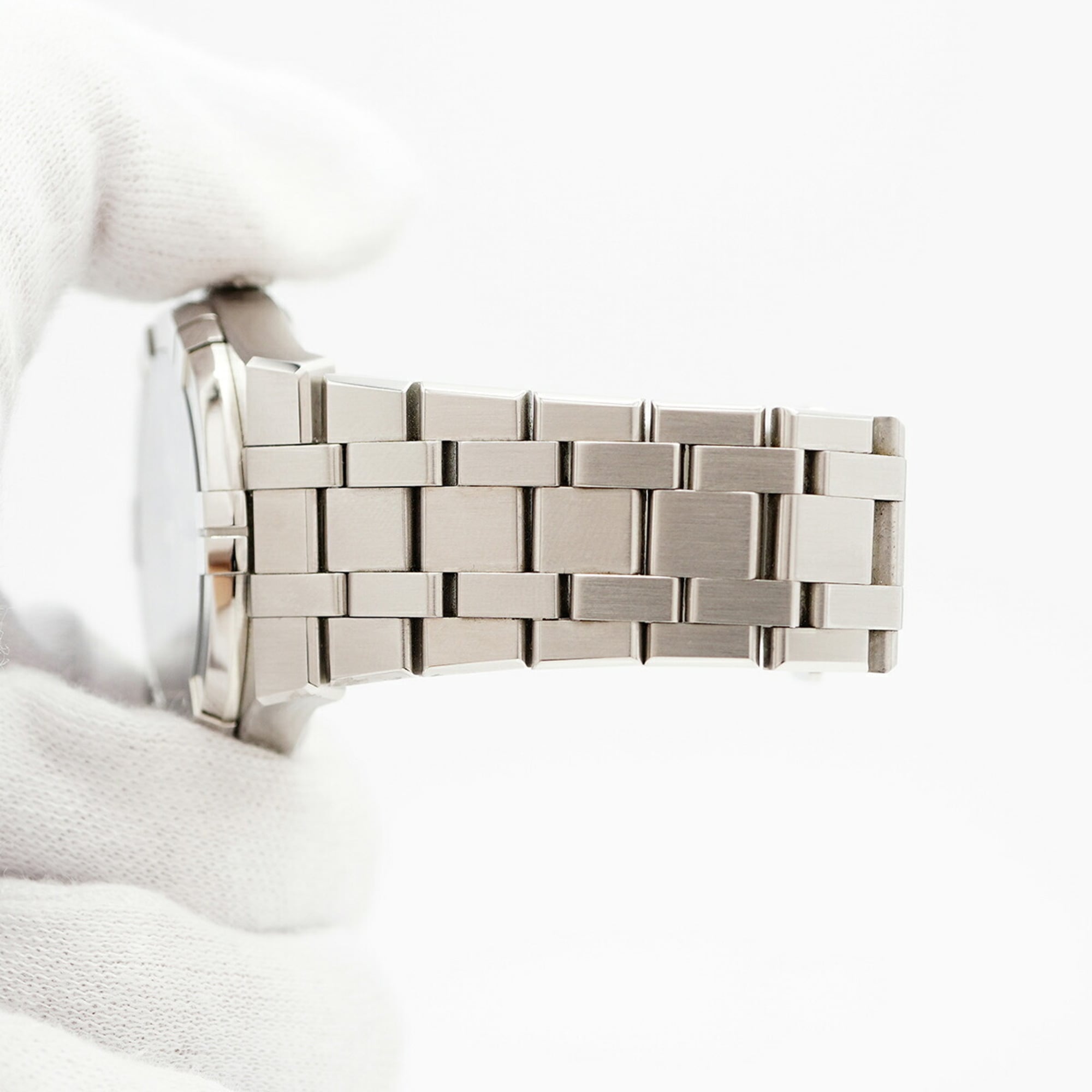 Maurice Lacroix Aikon Automatic AI6007-SS002-230-1 Gray Dial