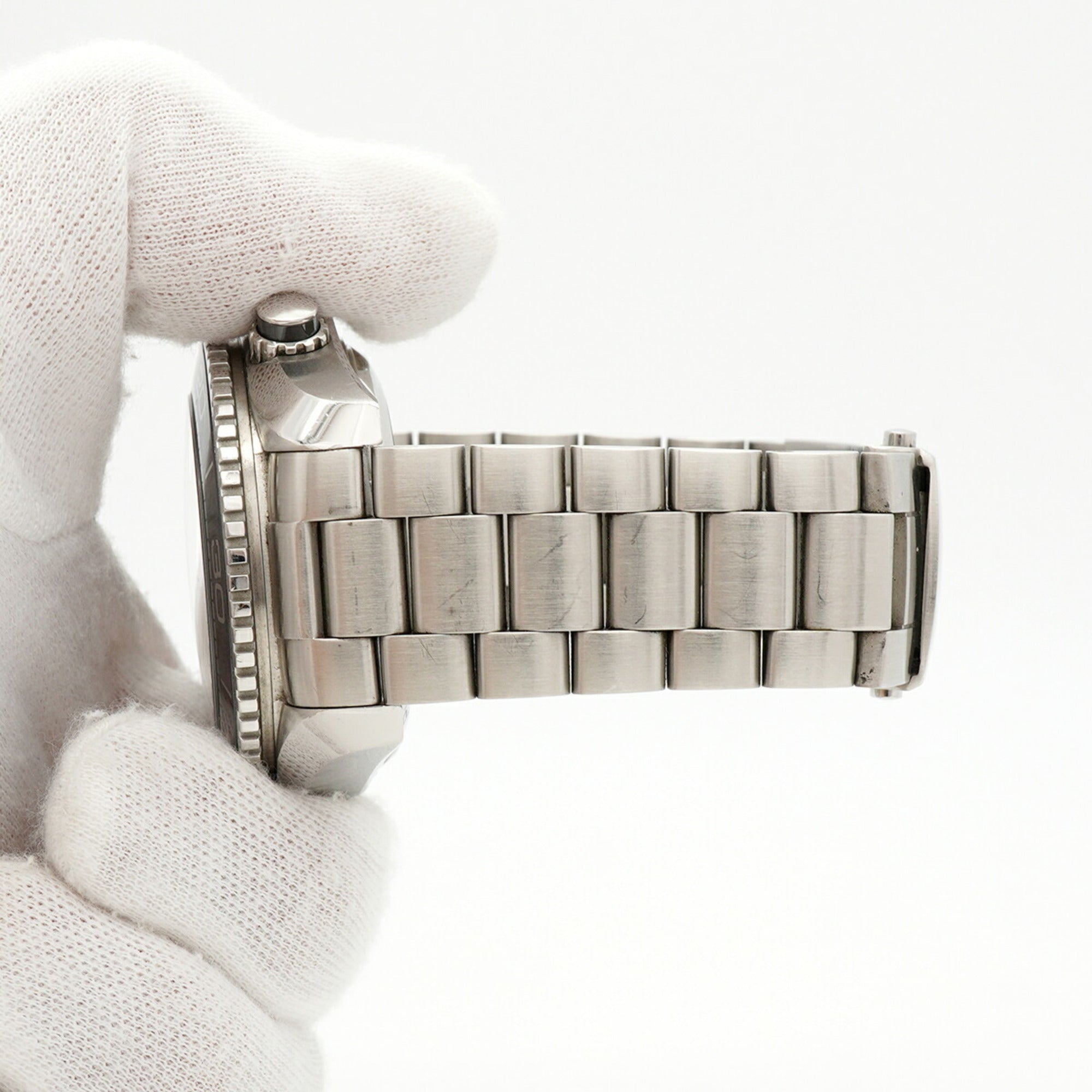 Omega Seamaster Planet Ocean 215.30.46.51.01.001 Herrenuhr Schwarz Zifferblatt