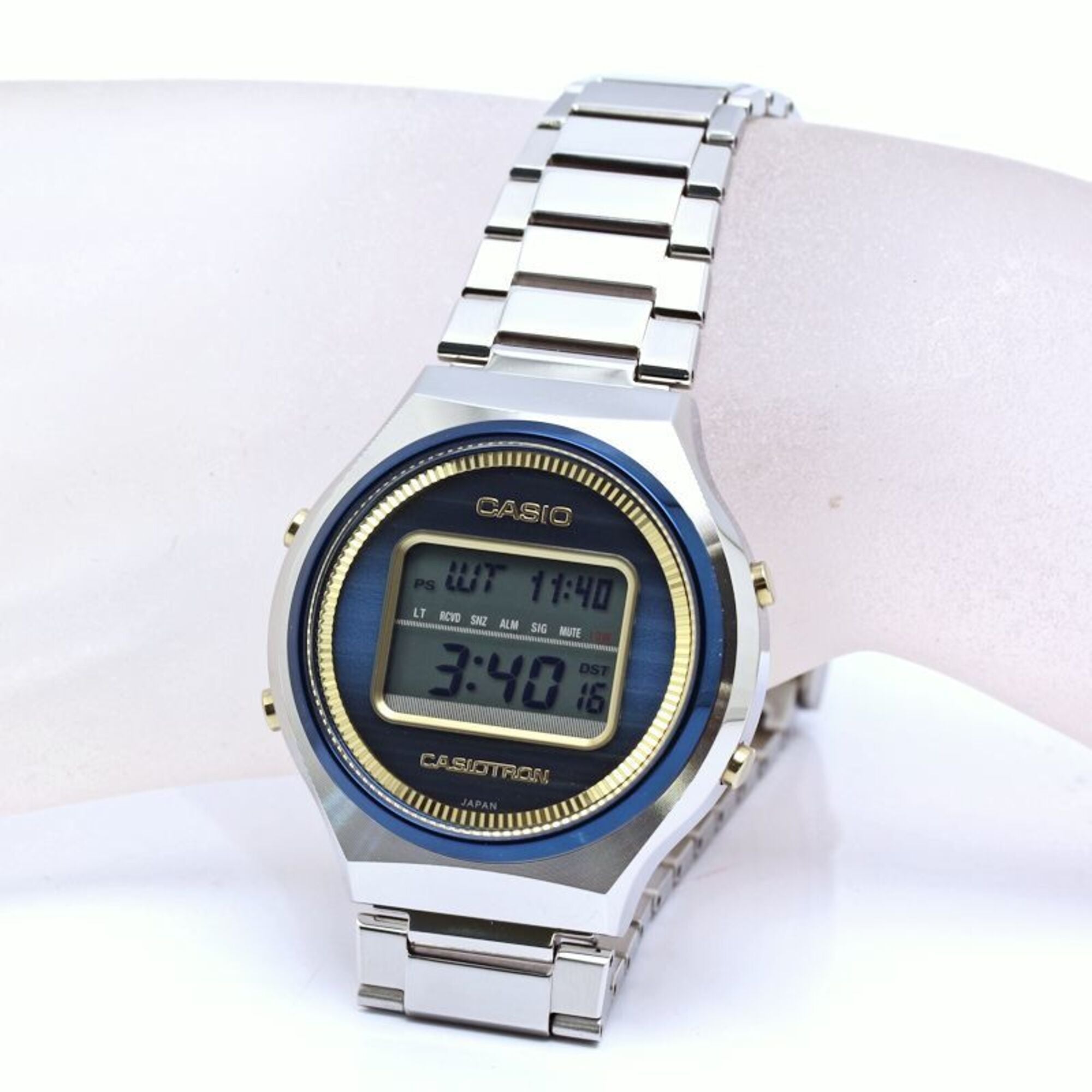 CASIO CasioTron, modèle 50e anniversaire TRN-50SS-2AJRMontre Pour Hommes en acier inoxydable 40395