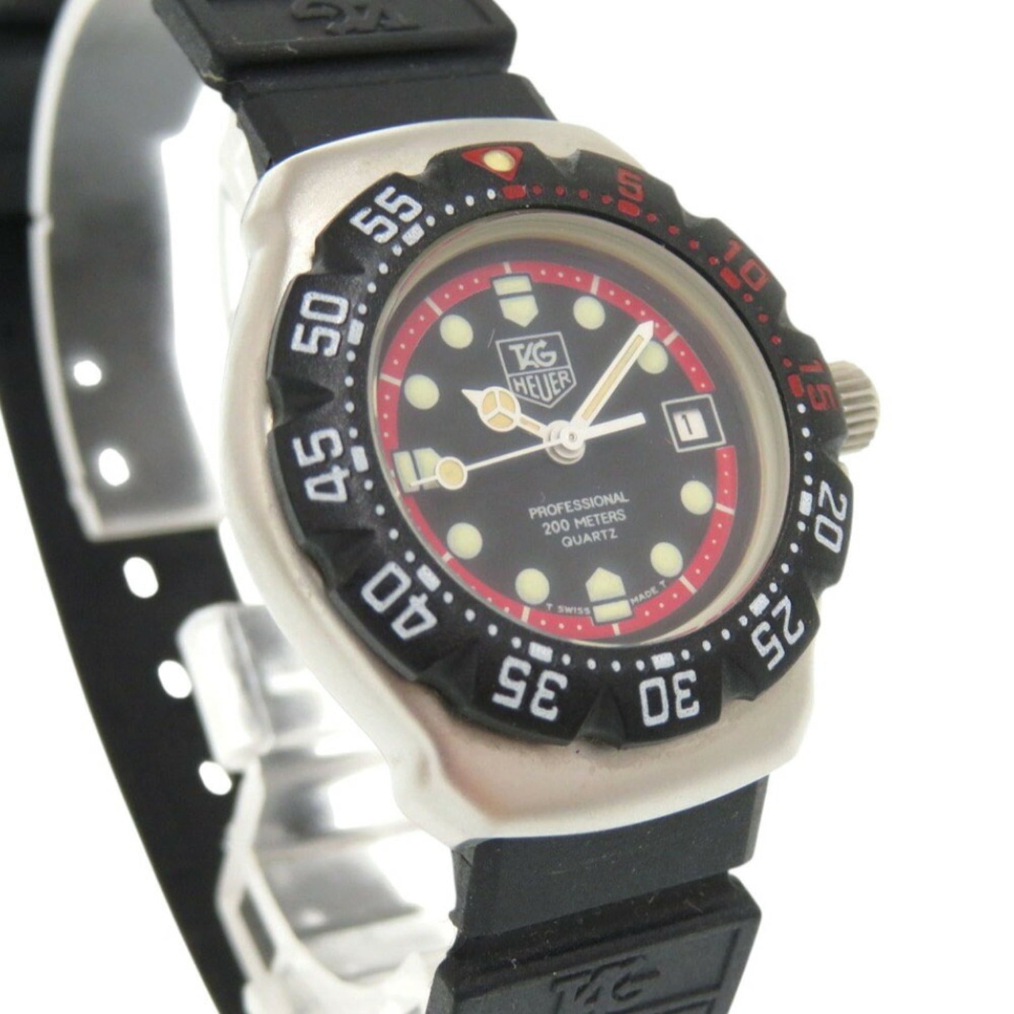 TAG Heuer Formula 1 374.508 Quarzzuhr aus Edelstahl mit Kautschukarmband Schwarz und Zifferblatt 1729