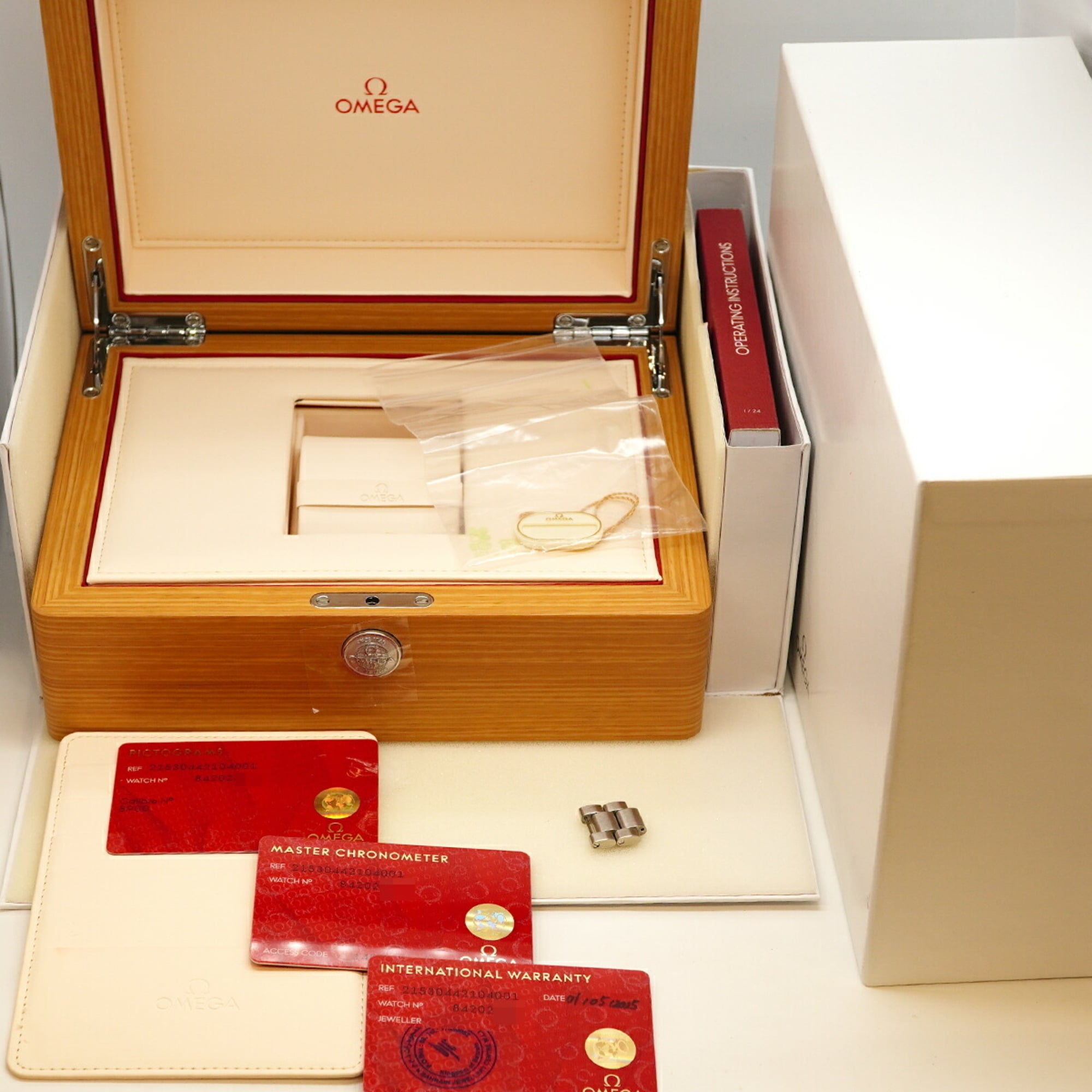 Omega Seamaster 215.30.44.21.04.001 White Dial Stainless steel 43mm Watch