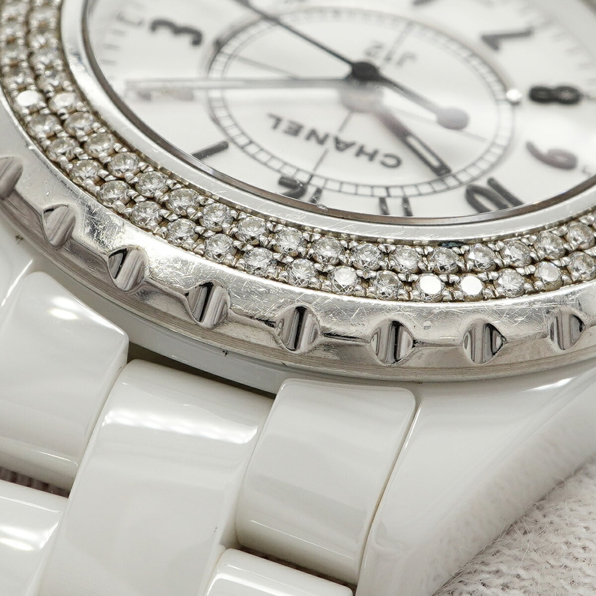 Chanel J12 H0967 White Dial 33mm Watch