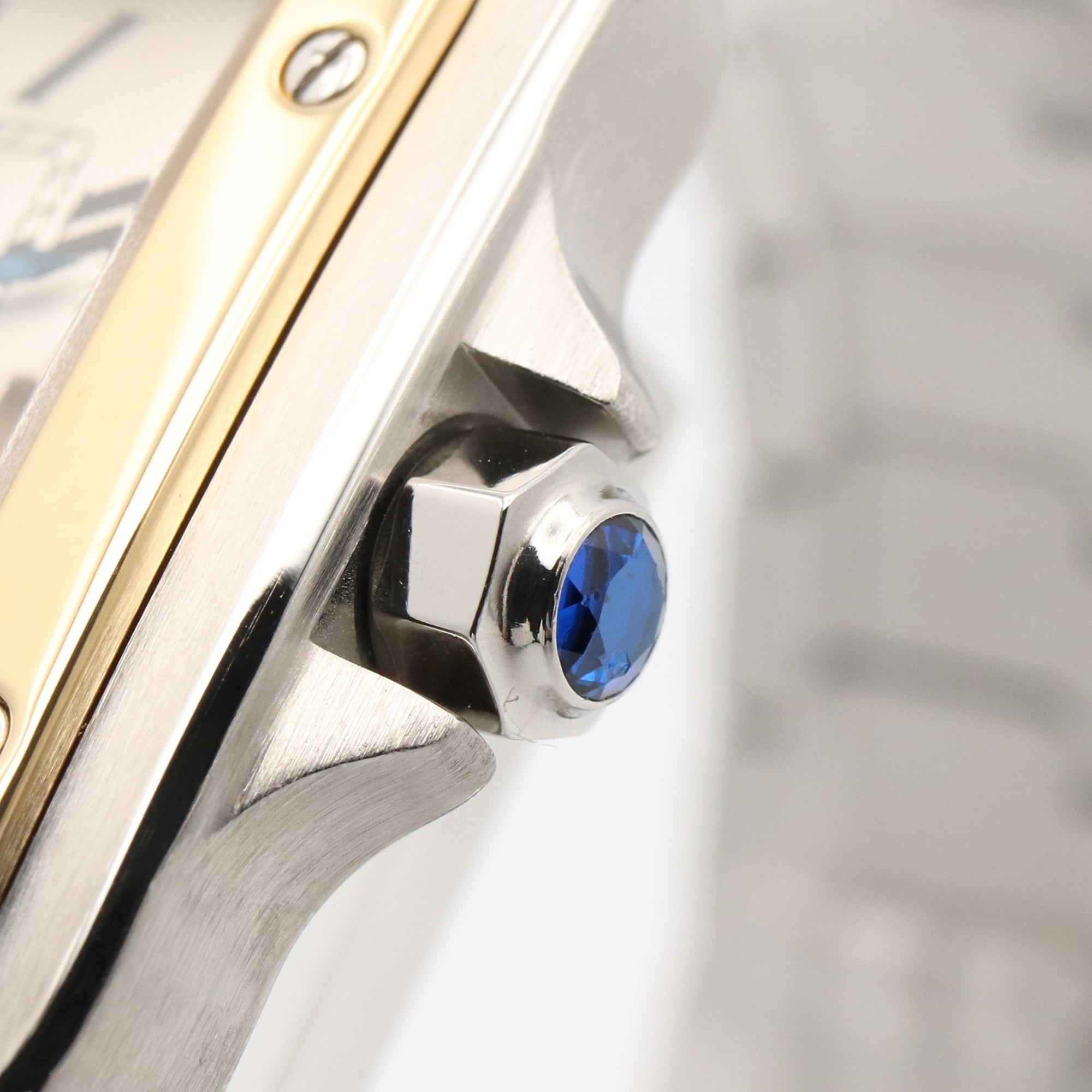 Cartier Santos W20058C4 Silver Dial Stainless steel, yellow gold 29mm Watch
