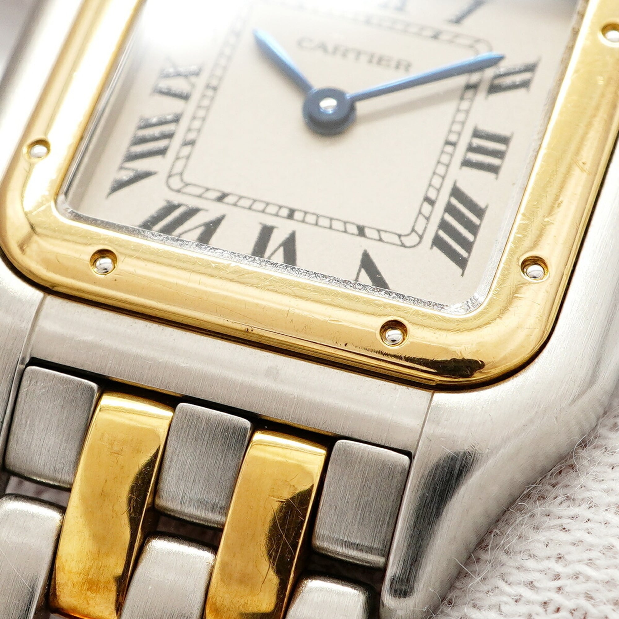 Cartier Panthère W25029B6 Beige Dial 21mm Watch