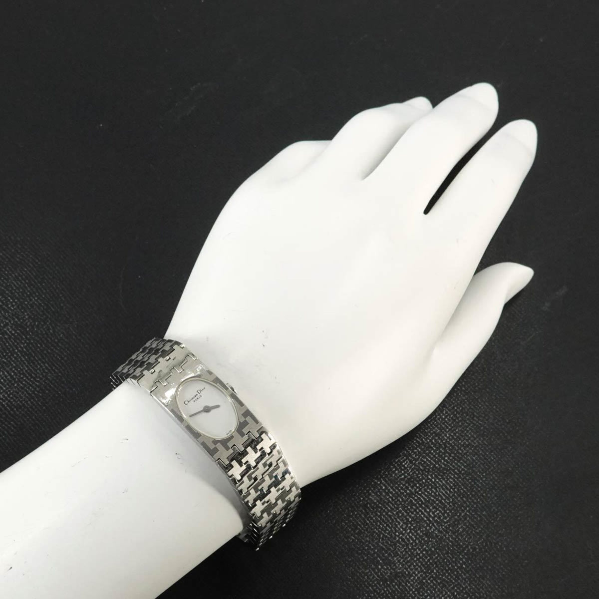 Christian Dior Miss D70 100 Silver, White Dial 15mm Watch