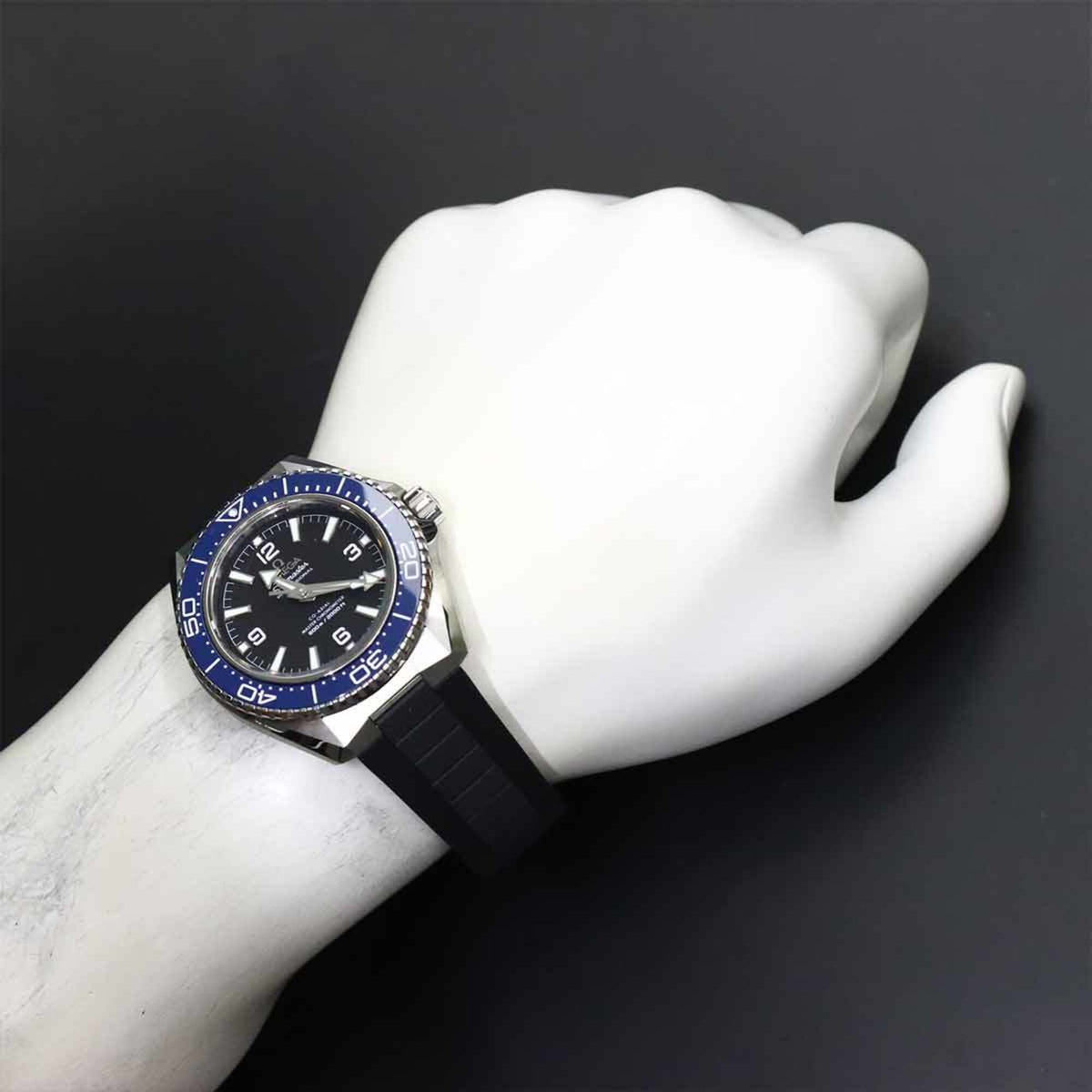 Omega Seamaster Planet Ocean 600M 217 32 42 21 01 002 Black Dial 42mm Watch