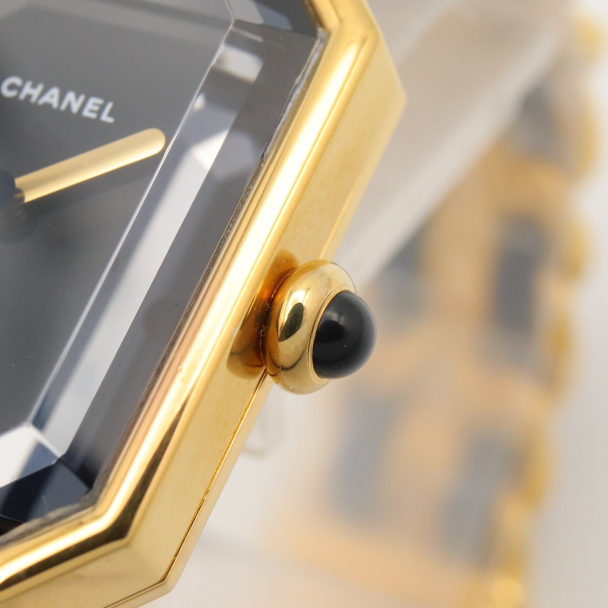 Montre Chanel CHANEL Première M, cuir plaqué or, femme, Noir, H0001