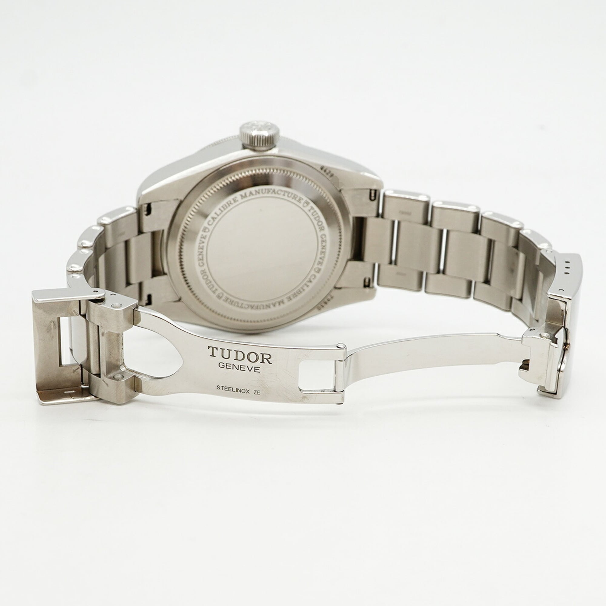Tudor Black Bay GMT 79830RB Dial