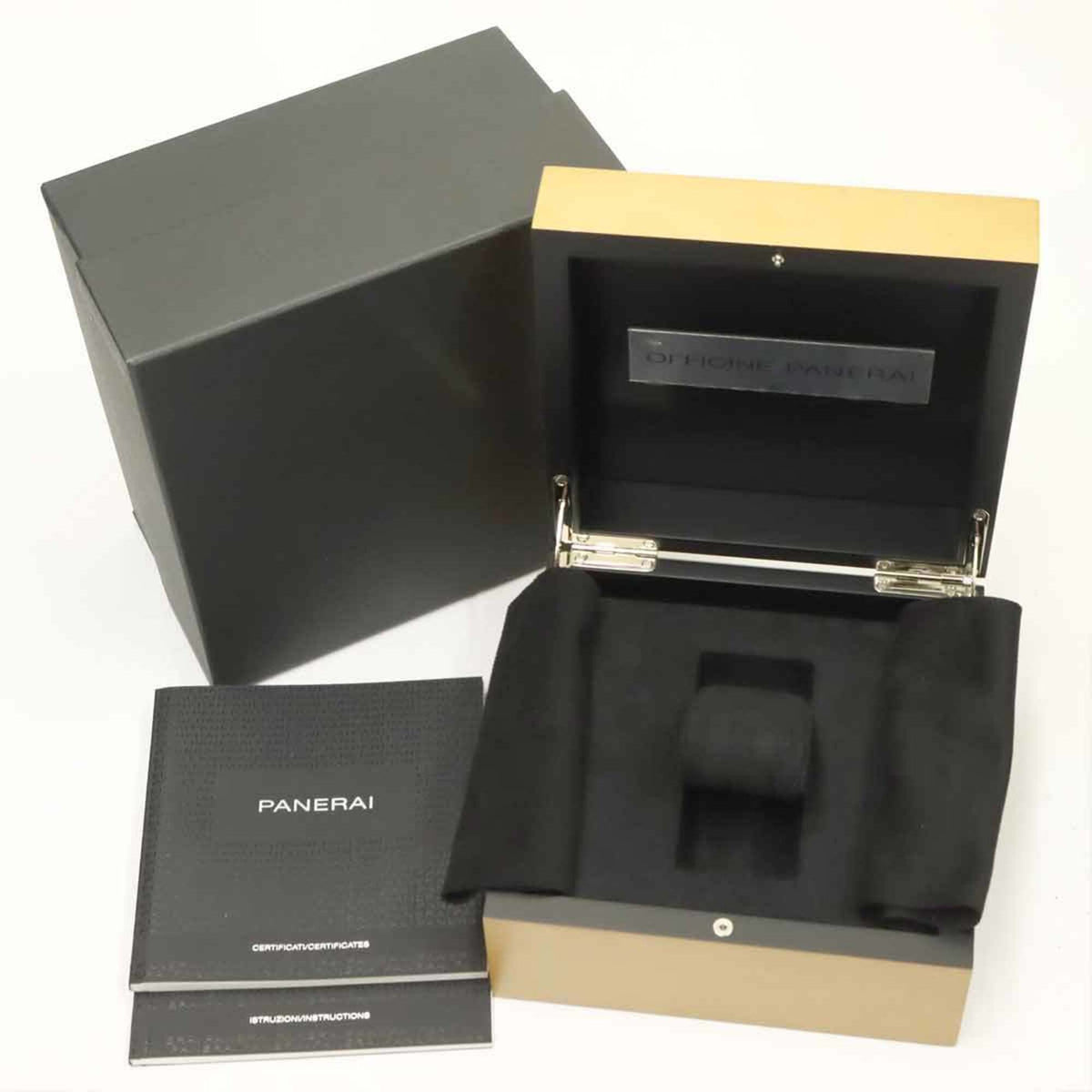Panerai Luminor Marina 3 Days Acciaio PAM00777 horloge met zwarte wijzerplaat, 43 mm
