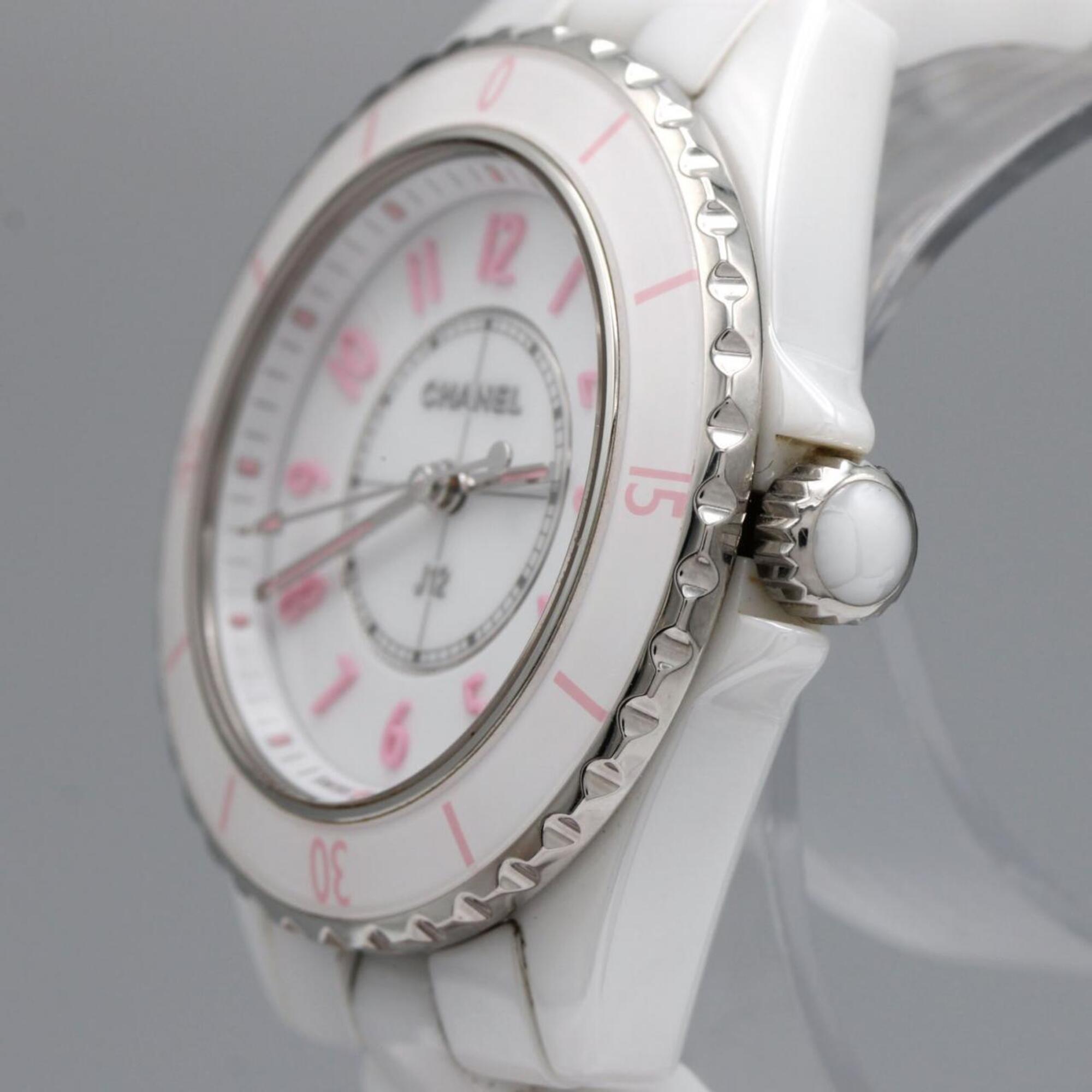 Montre Chanel J12 Rose Blush 33 mm en céramique H6755 Blanc cadran 33 mm