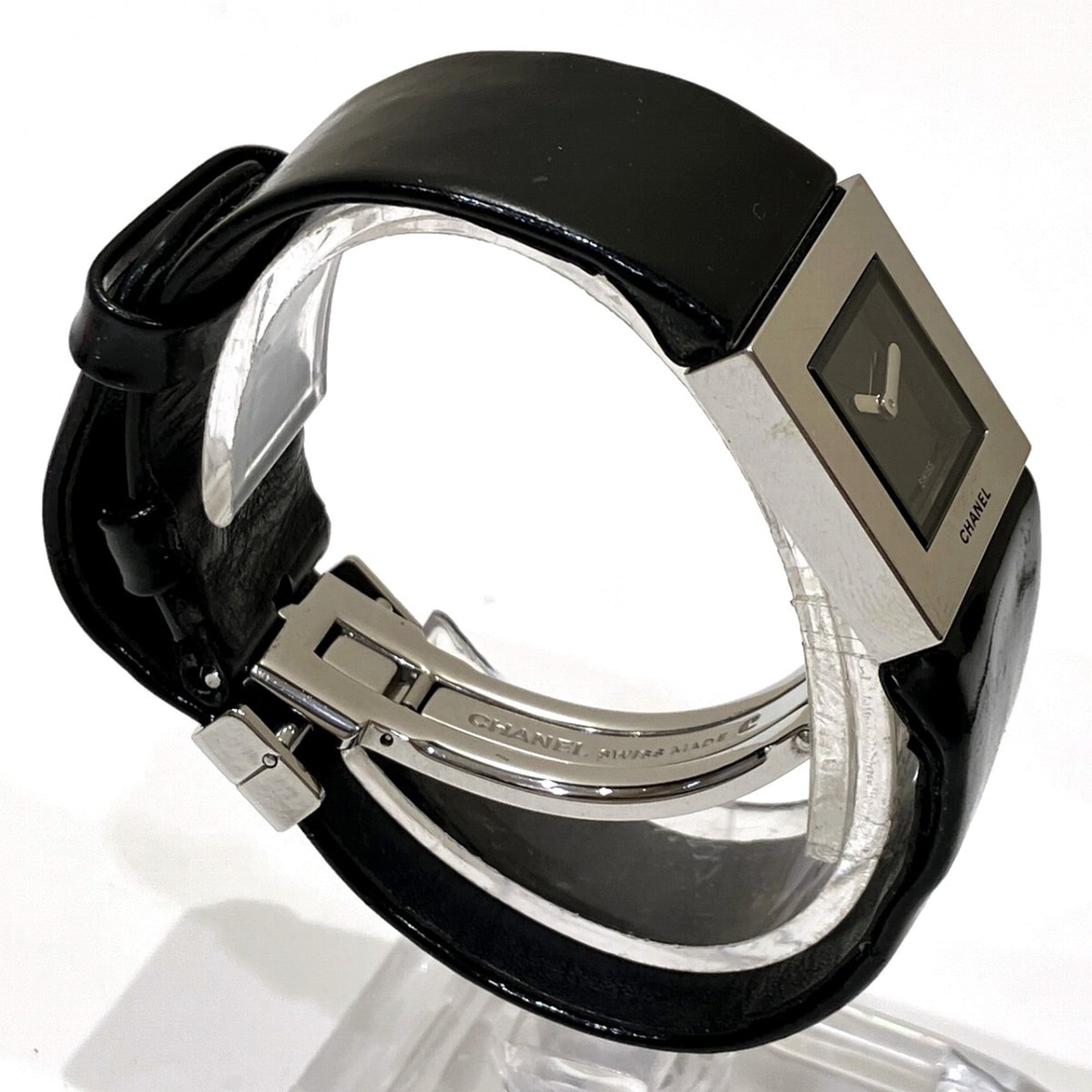 Chanel Matelassé Watch, Total Weight 27g, Stainless Steel, Genuine Leather Strap, Quartz Movement, Black Dial, H0116