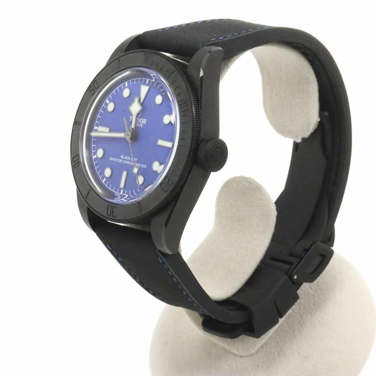 Tudor Black bay Keramisch horloge 79210CNU met zwarte wijzerplaat, 41 mm