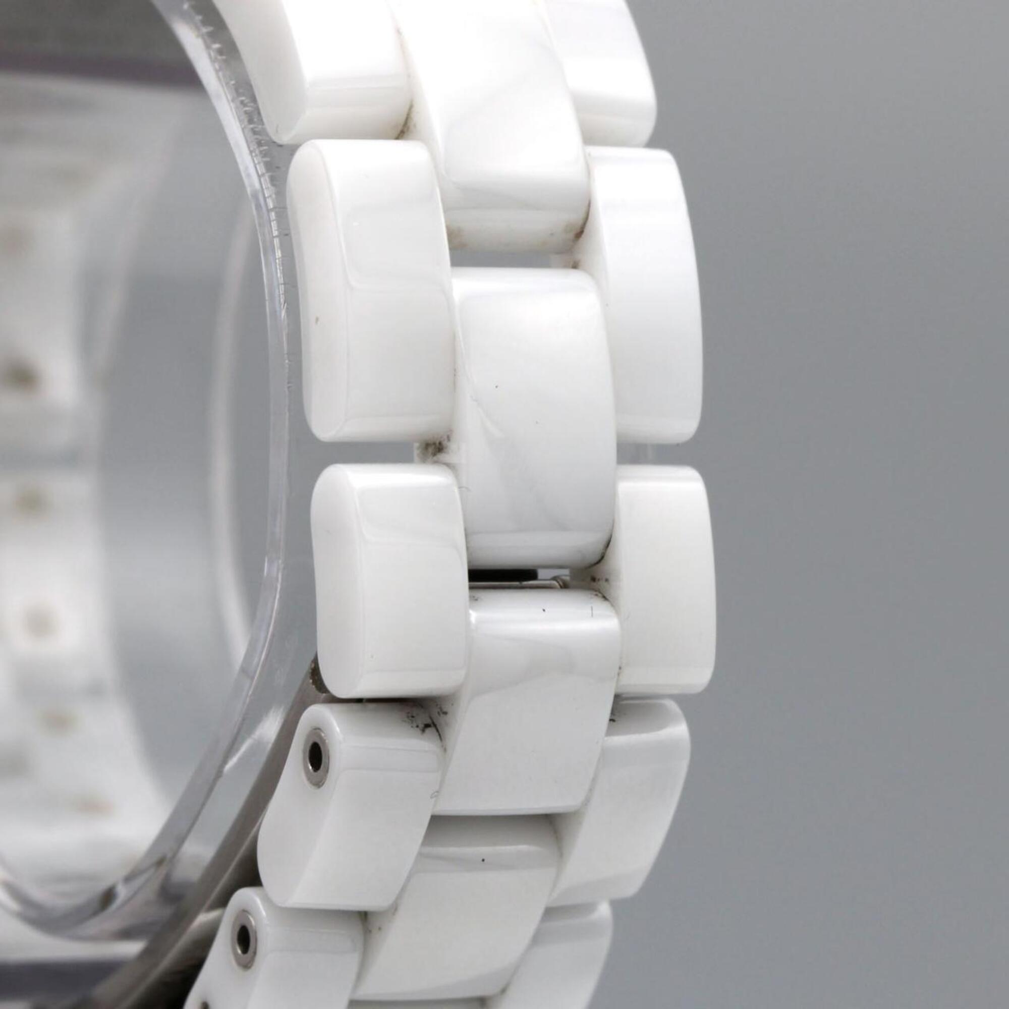 Montre Chanel J12 Rose Blush 33 mm en céramique H6755 Blanc cadran 33 mm