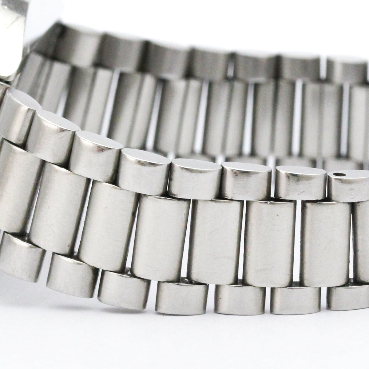 Omega Seamaster 166026 Silver Dial 35mm Watch