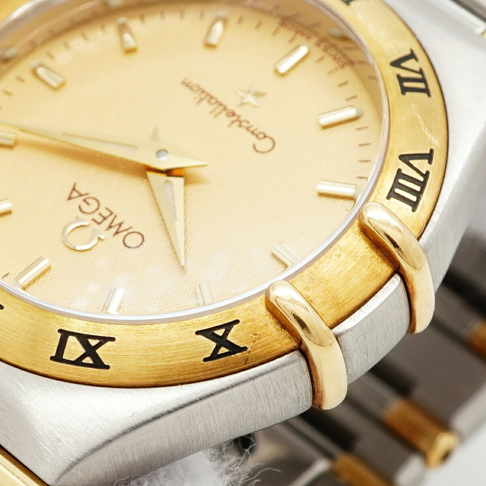 Omega Constellation 1372.1 Gold Dial Stainless steel 24mm Watch