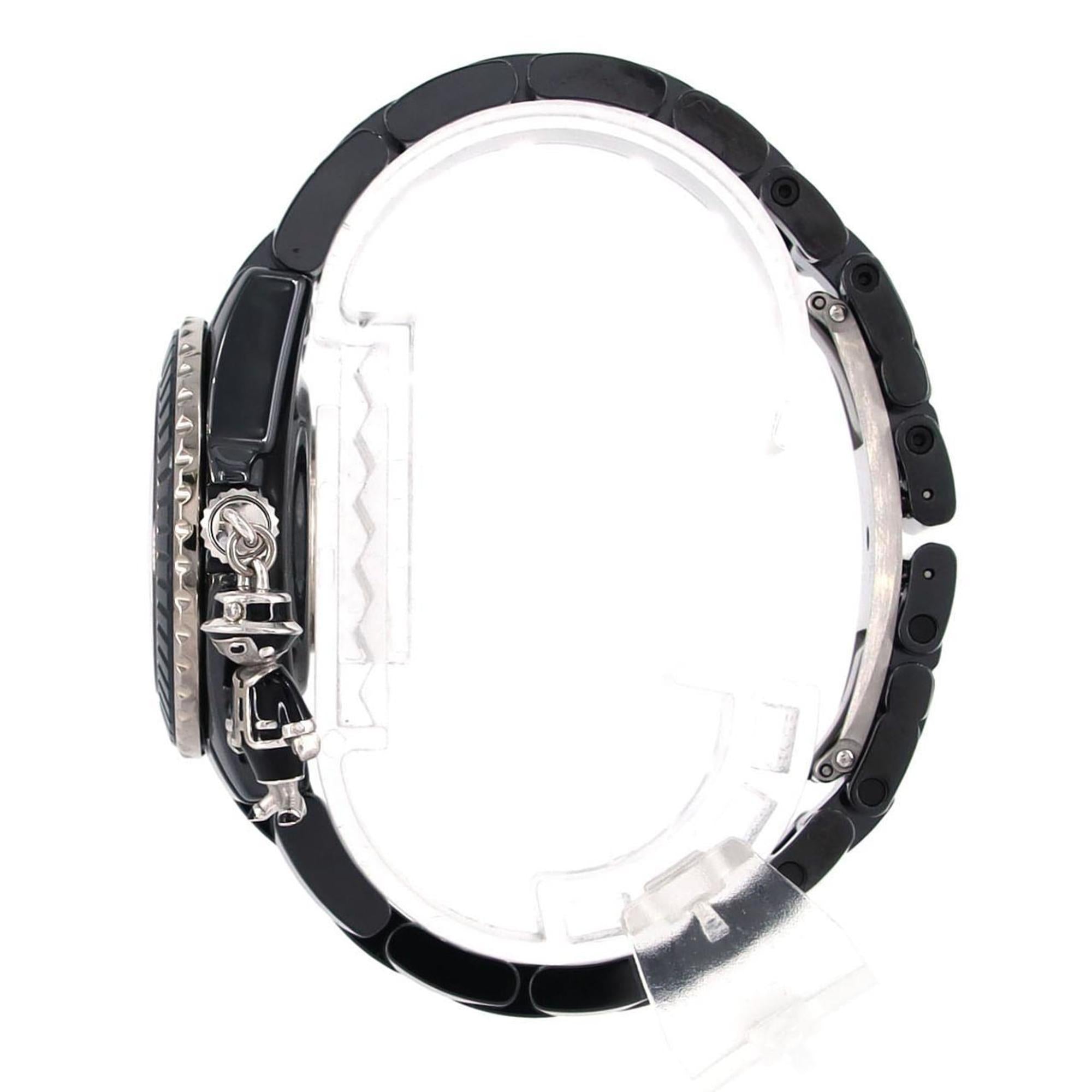 Chanel Mademoiselle J12 Acte 33 mm keramiek xWG LIMITED H6479 polshorloge met quartz uurwerk