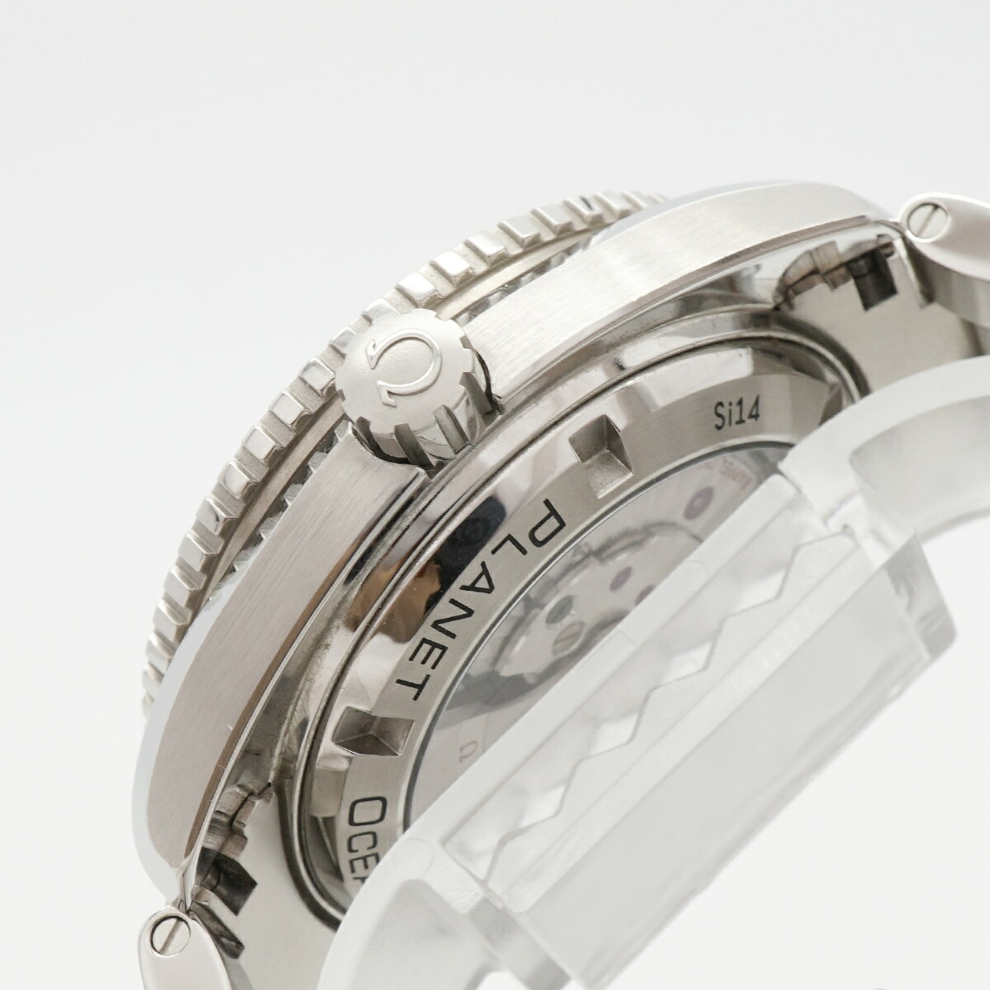 Omega Seamaster Planet Ocean 232.30.42.21.01.001 Herrenuhr Schwarz Zifferblatt