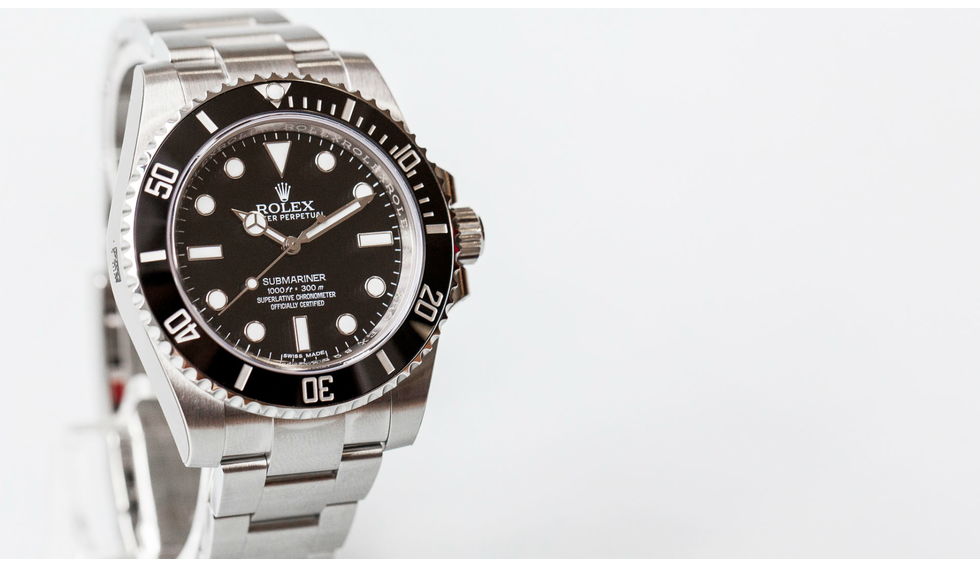 Rolex Submariner Date vs. No Date