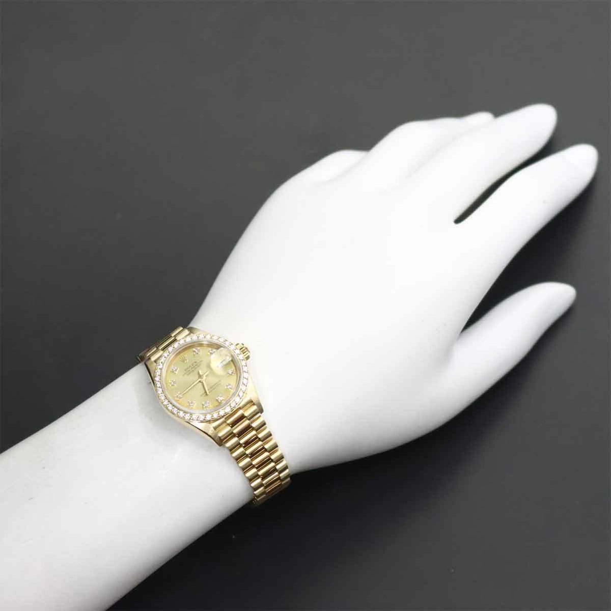 Rolex Datejust 69138G, goldenes Zifferblatt, 26 mm Uhr