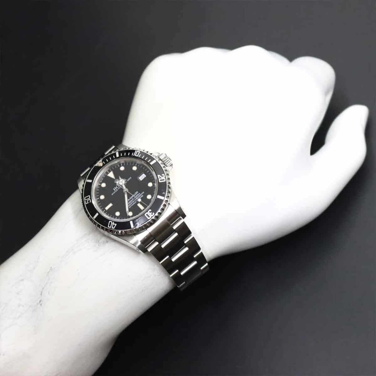 Montre Rolex Sea-Dweller 16600 Noir Cadran 39mm