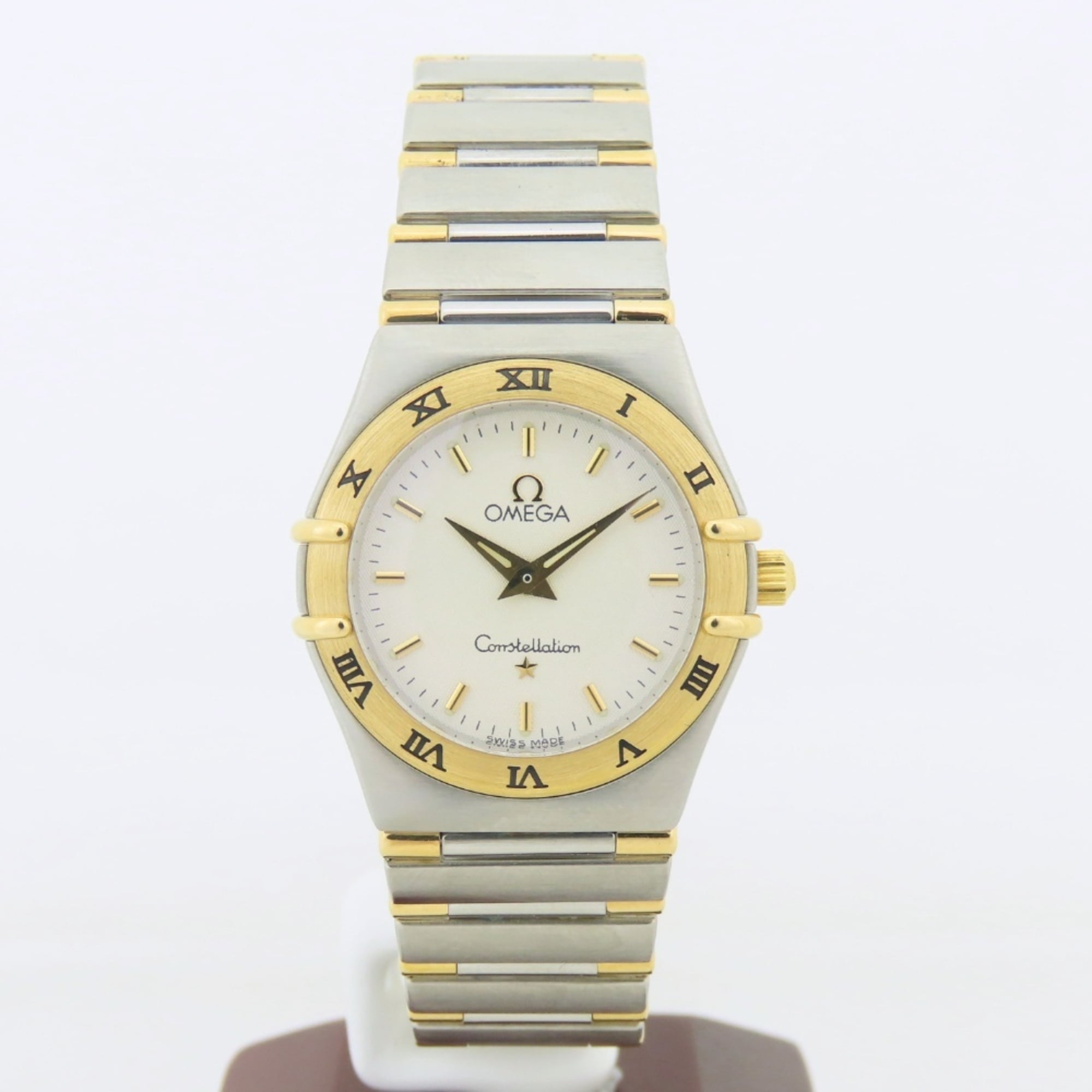 Omega Constellation 1372.7 Gold Dial 25mm Watch