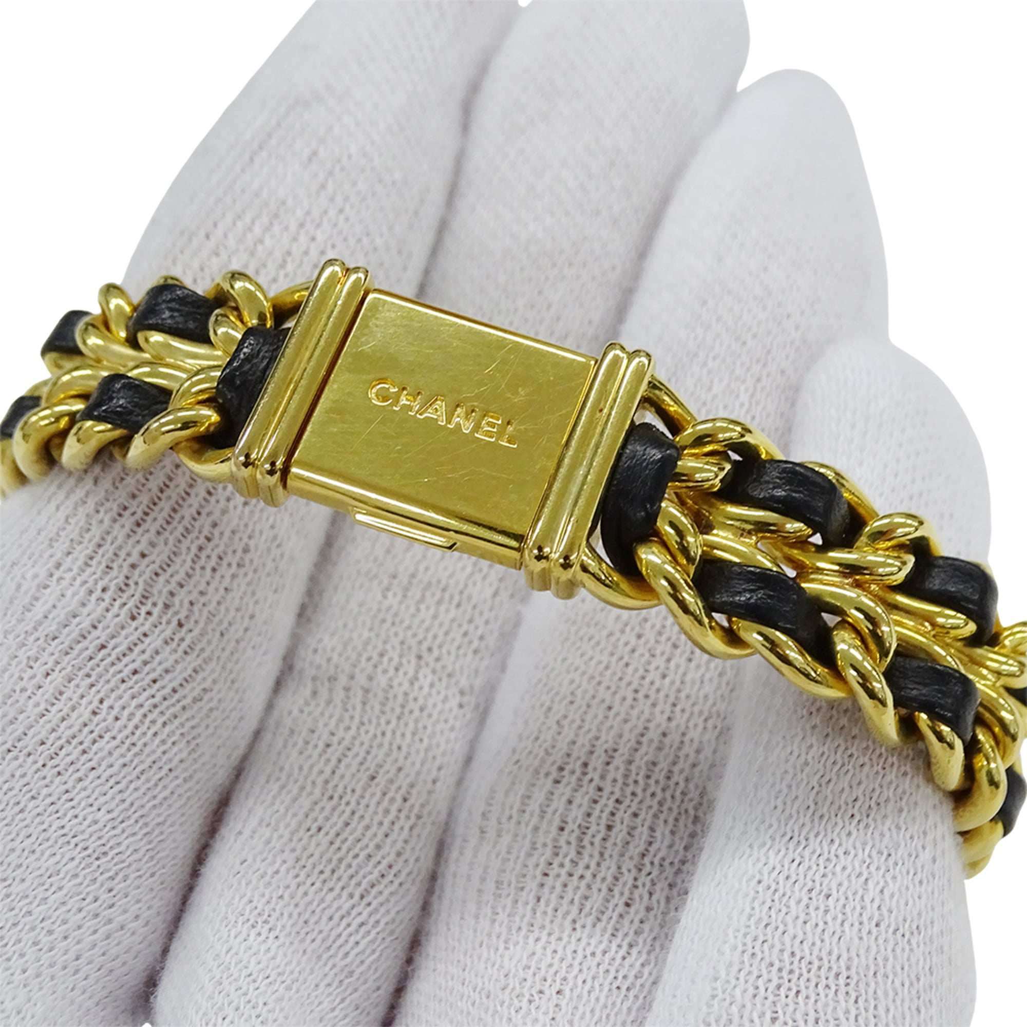 Chanel CHANEL Montre pour femme, modèle « Brand Premiere Quartz QZ GP, cuir, taille M, H0001Carré dorée Noir