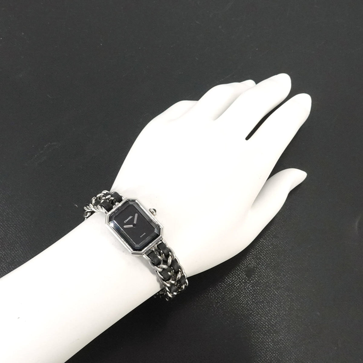 Chanel Première H0451 Schwarz Zifferblatt 20 mm Uhr