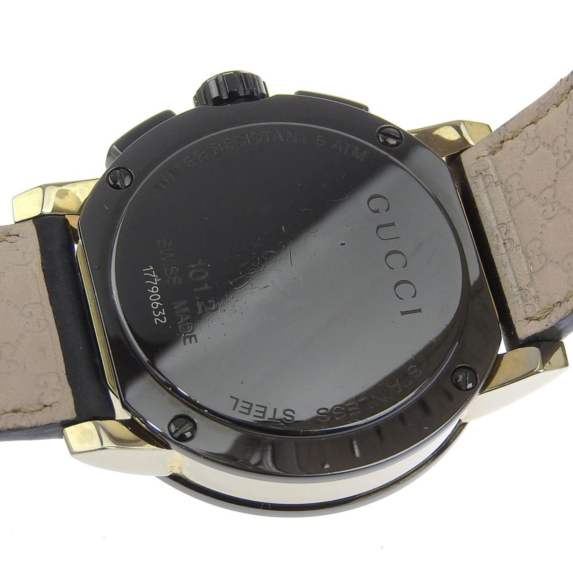 Gucci G Chrono 101.2 roestvrijstalen en reliëfleer quartz-chronograafhorloge, zwarte wijzerplaat, herenmodel