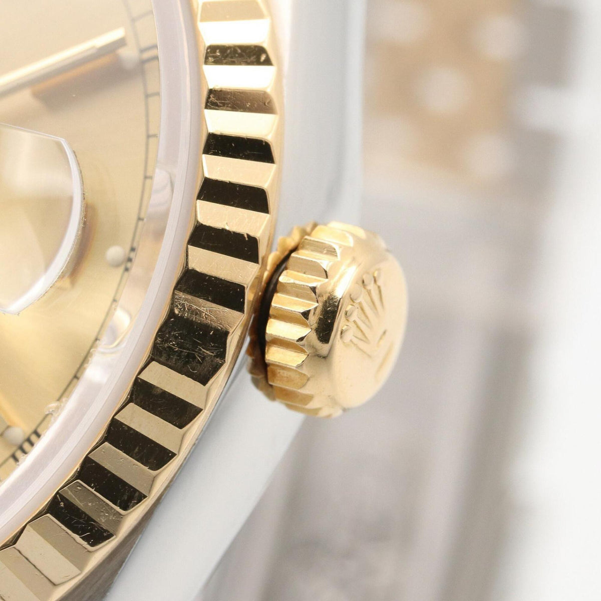 Rolex Datejust 16233 Champagne, Gold Dial 36mm Watch
