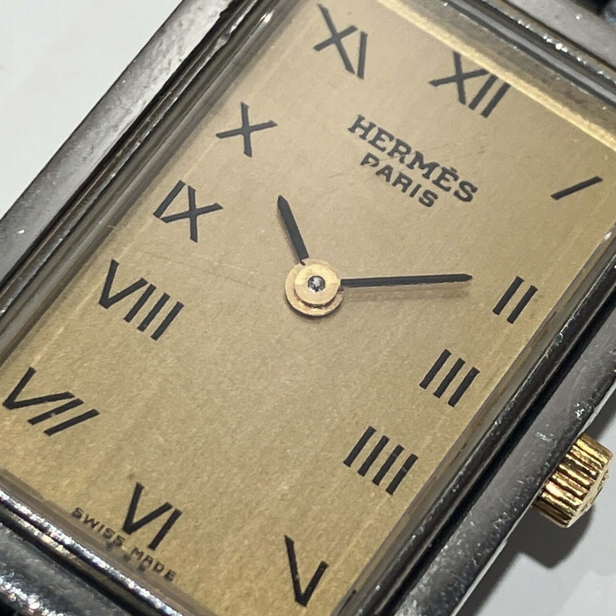 Montre Hermès Croisière CR1 240, cadran doré, 19 mm
