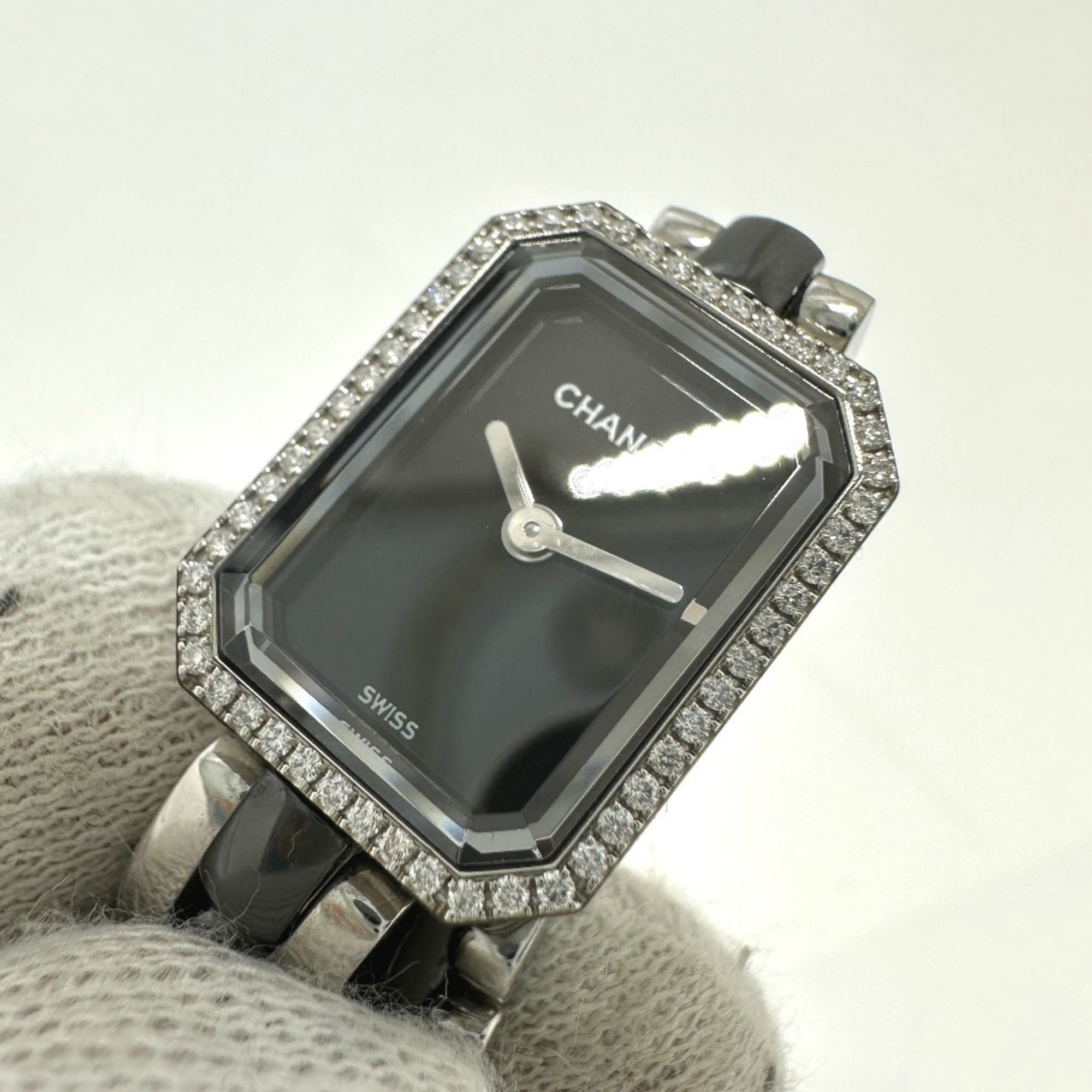 CHANEL Premiere horloge met drievoudige armband H3058 met diamanten lunette, roestvrij staal/keramiek, zwart