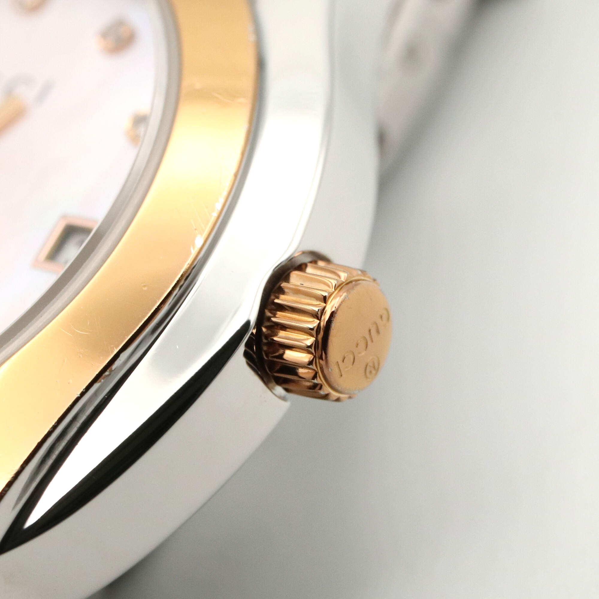 Gucci GP 5500L Pink Dial Gold plated, stainless steel 27mm Watch