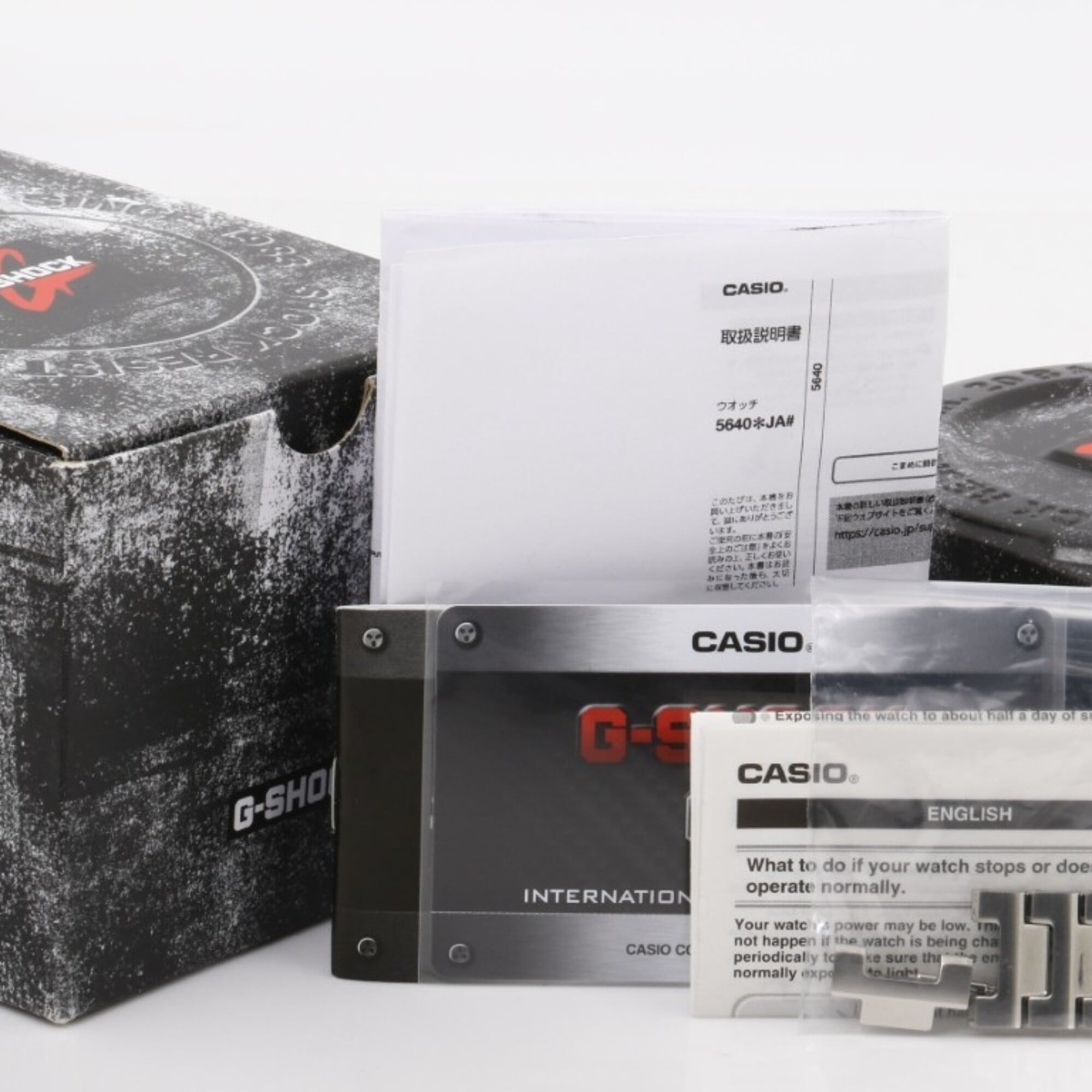 Montre Pour Hommes CASIO G-SHOCK FULL METAL série AW-500, modèle AWM-500D-1A8JF, gris argenté, en acier inoxydable