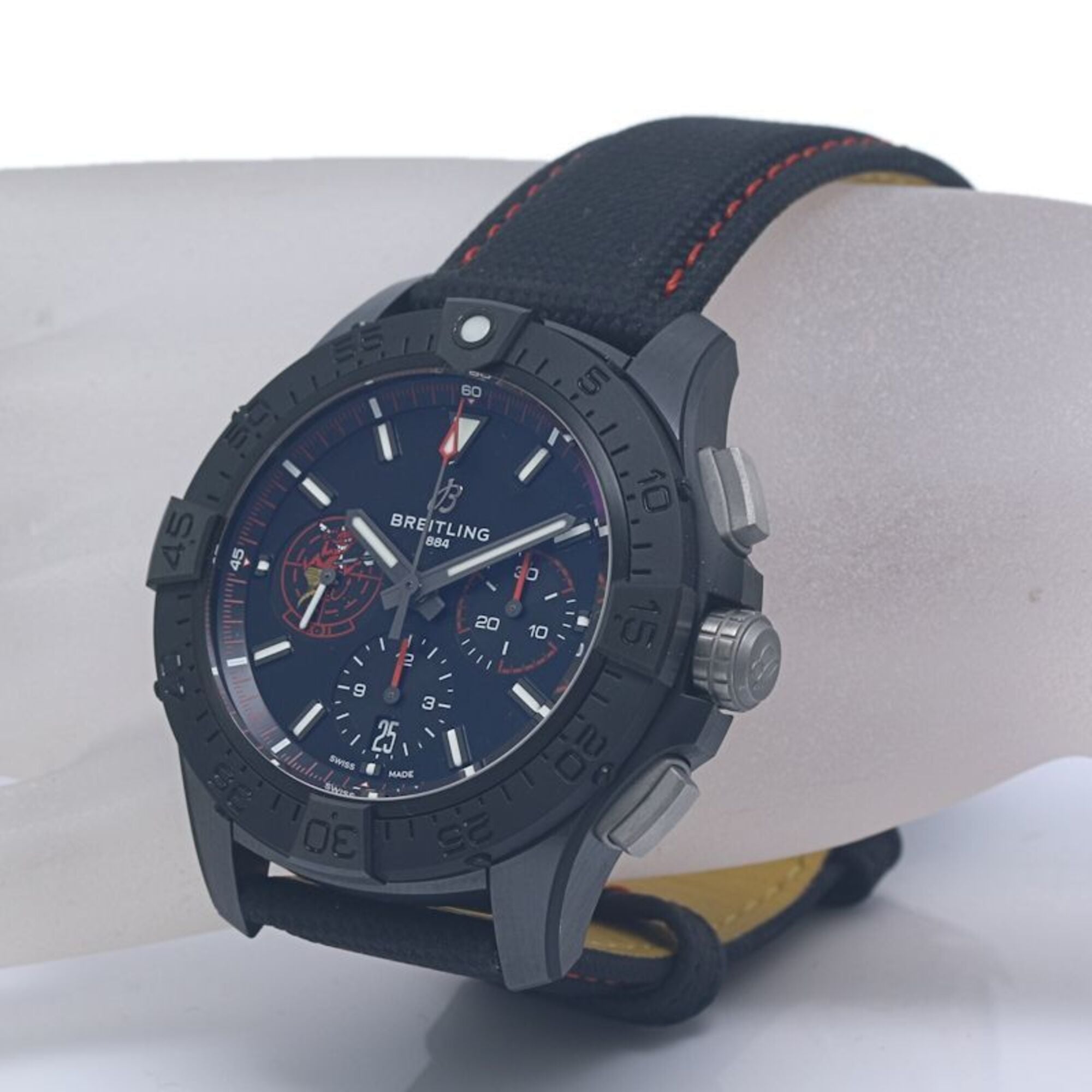 Montre Pour Hommes BREITLING Avenger B01 SB01473A1B1X1 SB0147 Chronographe 44 « Night Mission Dust Devils » en céramique et cuir de vachette 40375