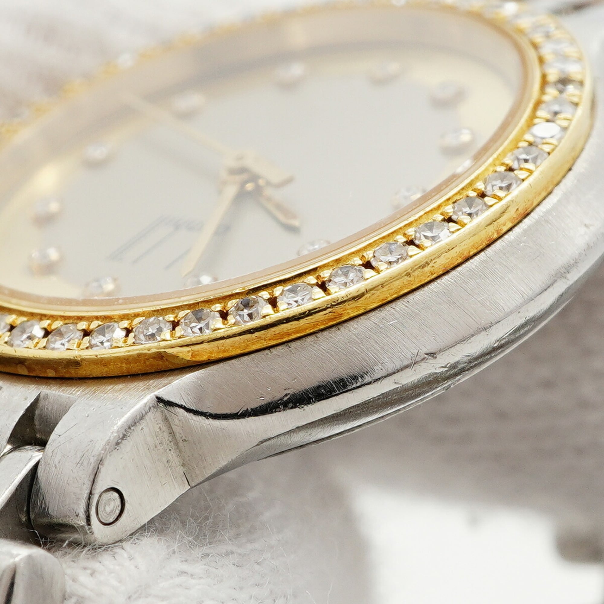 Dunhill Elite GZl1j89k Gold Dial 26mm Watch