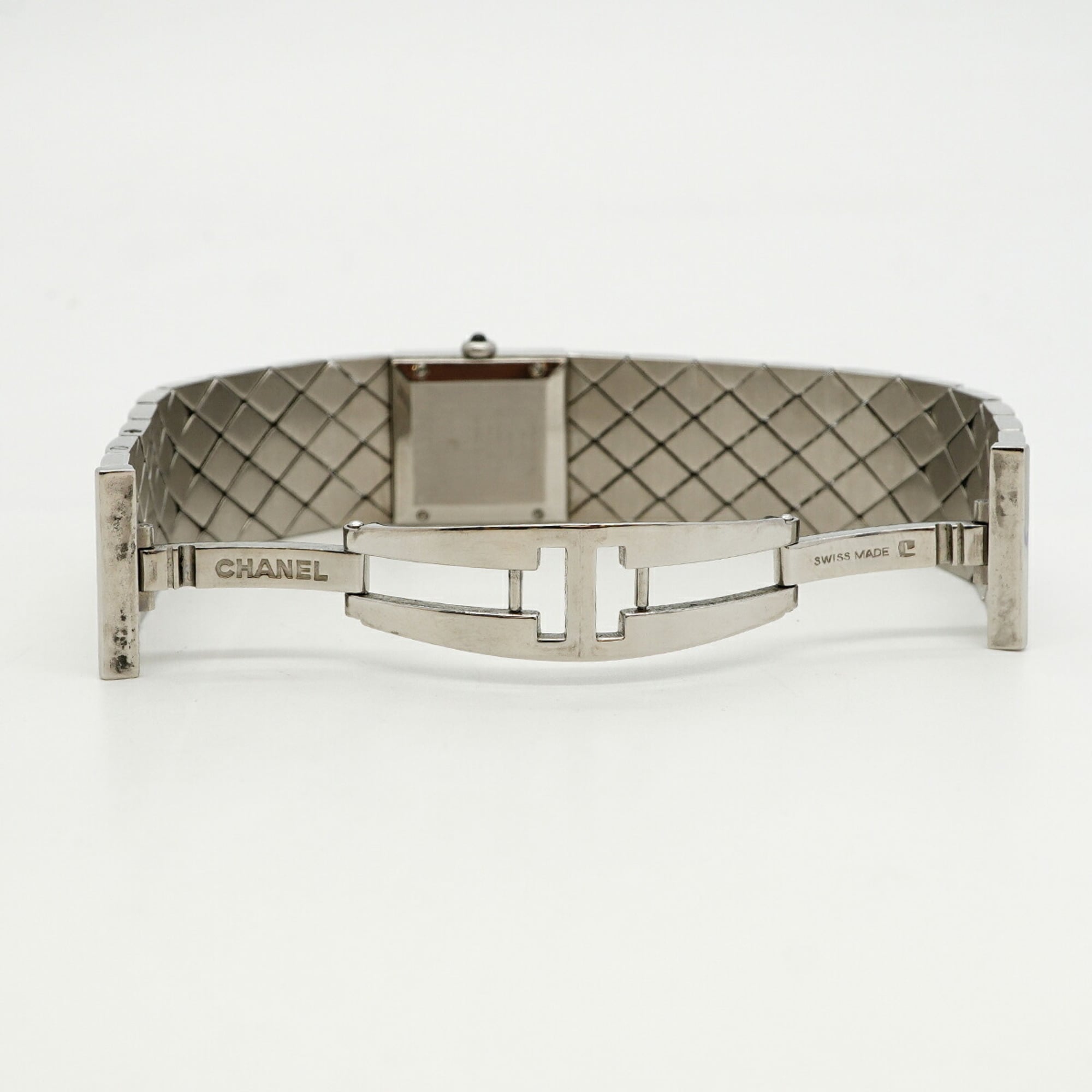 Chanel MatelassÃ© Diamond H0489 Black Dial Wo
