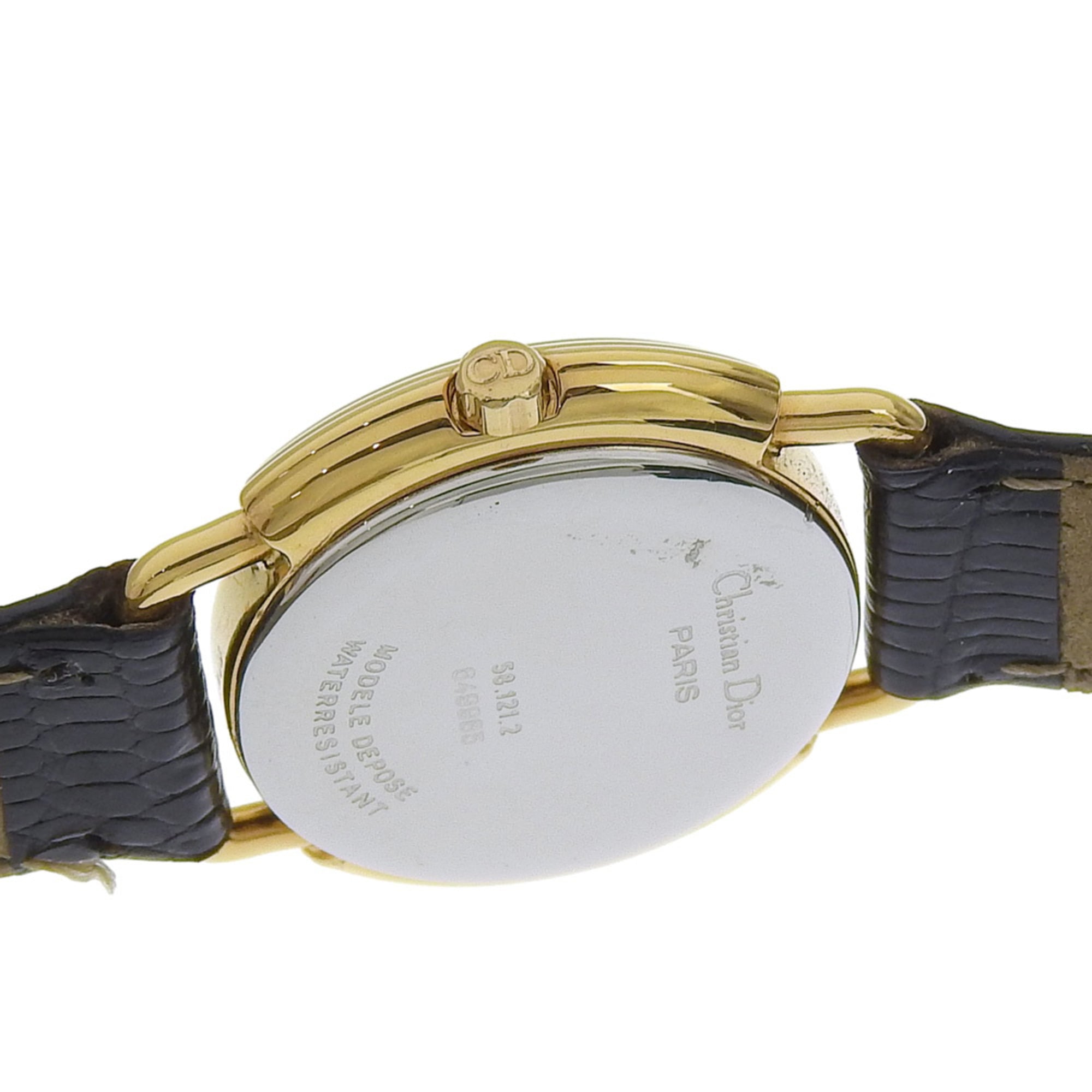 Montre Christian Dior, modèle 58.121.2, bracelet en cuir plaqué or, Quartz doré, affichage analogique, cadran Blanc, modèle pour femme.