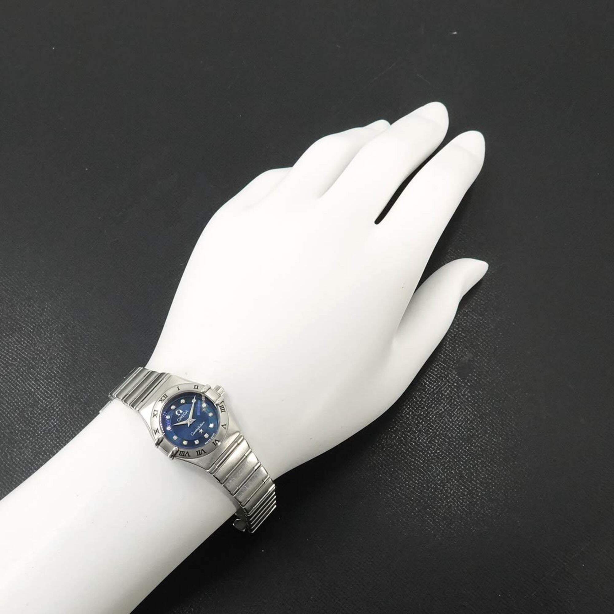 Omega Constellation Mini Cindy Crawford Limited Edition (1997 pieces) 1563 85 Ladies' 12P Diamond Navy Quartz