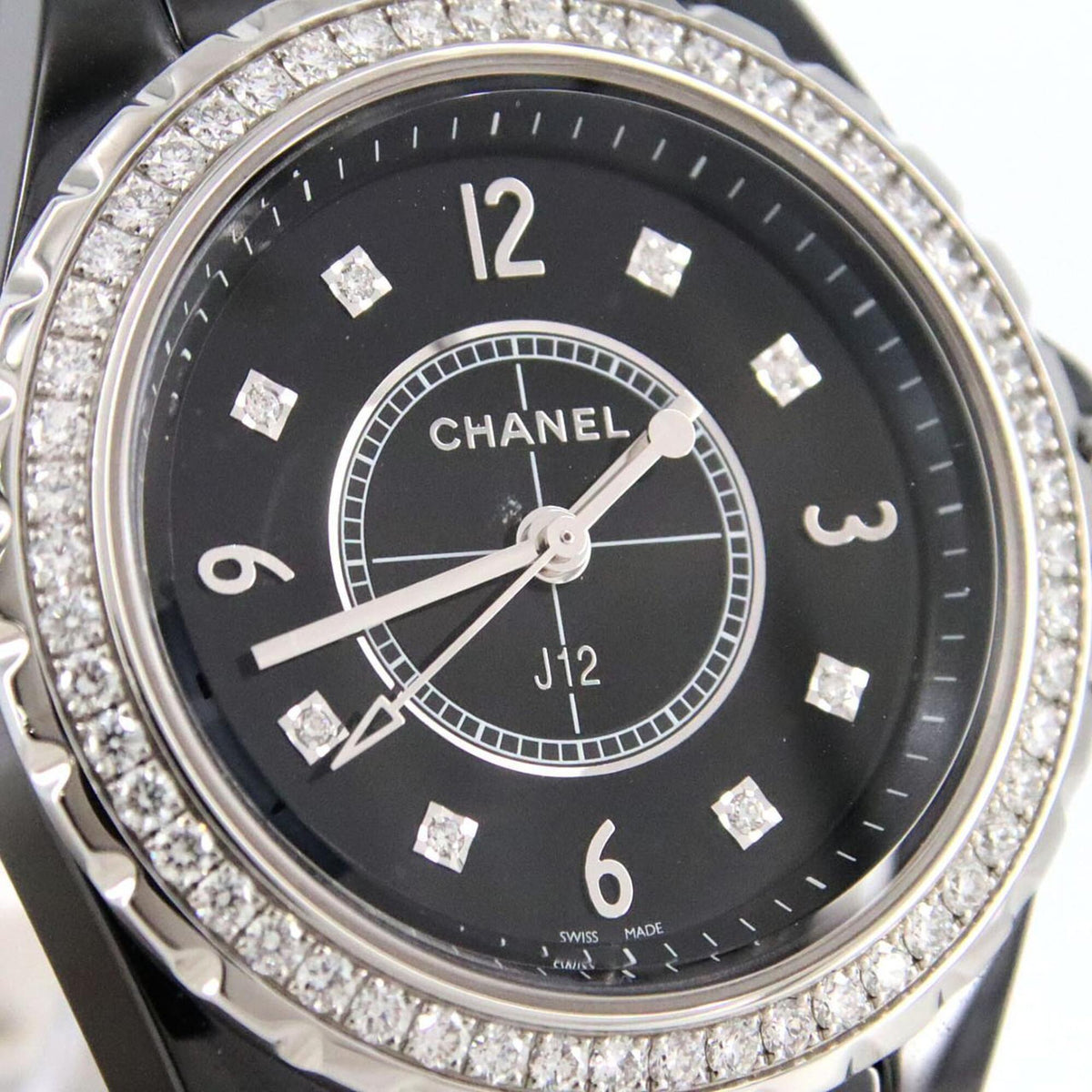 Chanel J12 33 mm Keramik D-8P H3108 Schwarz Zifferblatt 33 mm Uhr