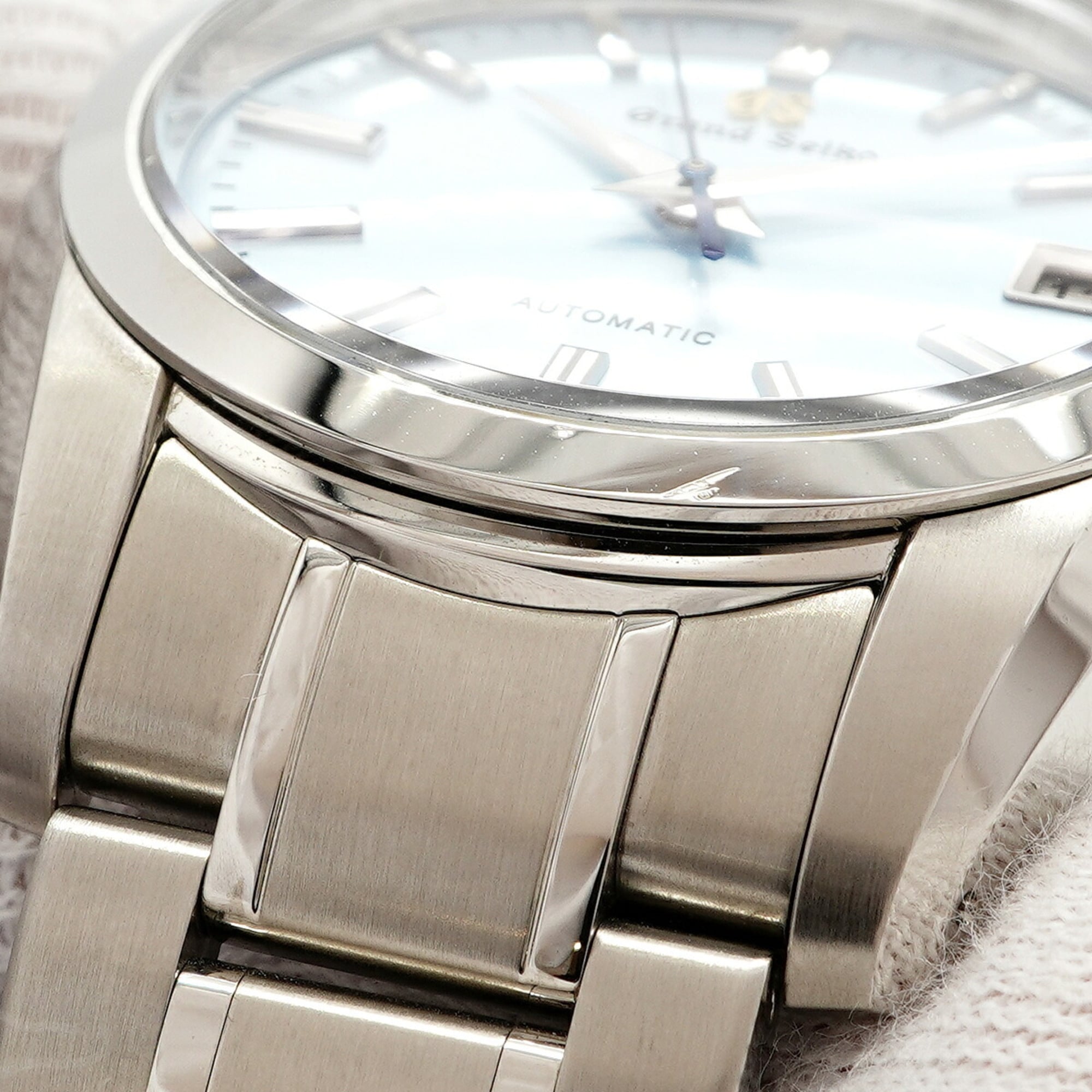 Seiko Grand Mechanical Limited Edition of 1200 Pieces Worldwide SBGR325 9S65-00W0 Blue Dial