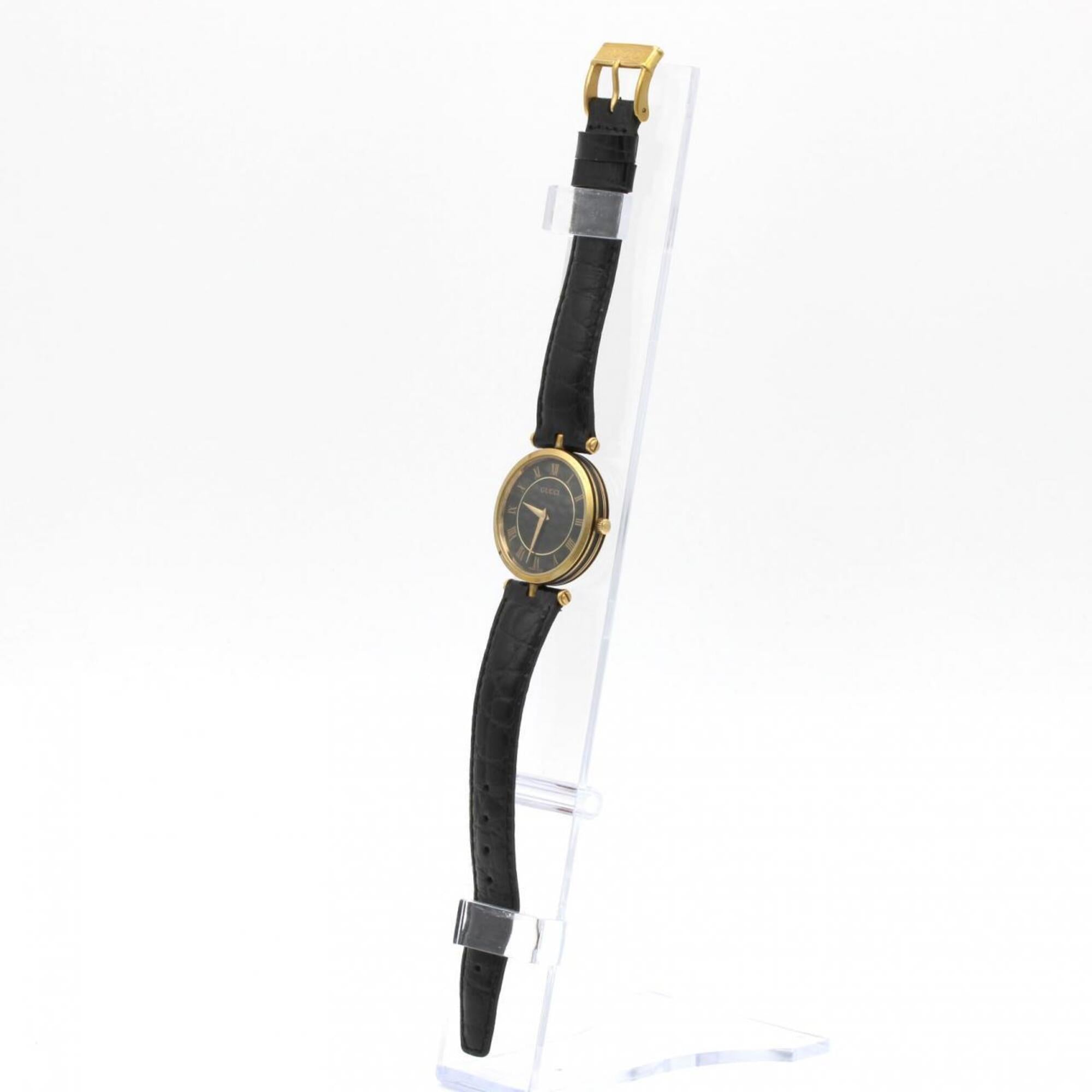 Gucci 2040M 2040M Black Dial 30mm Watch
