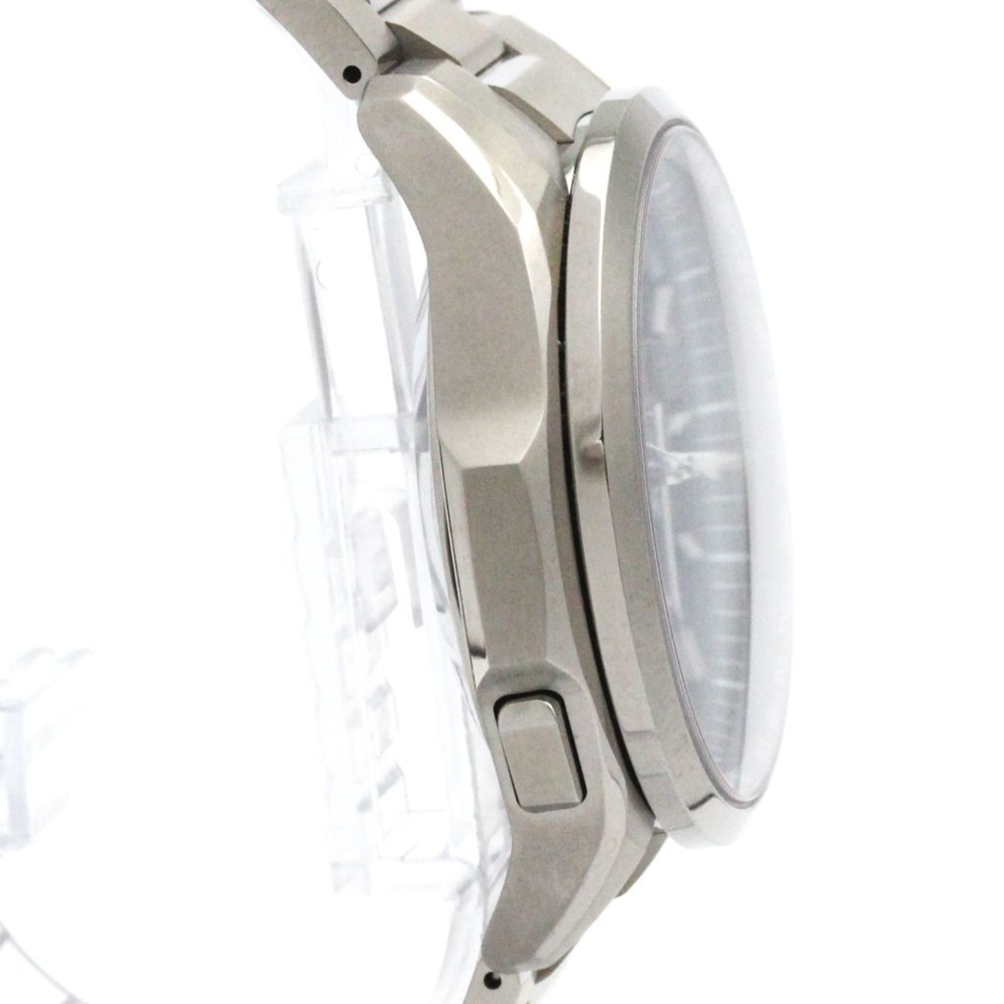 Montre pour homme CASIO Oceanus à énergie solaire, titane, GPS et synchronisation par ondes radio OCW-G1100T-1AJF