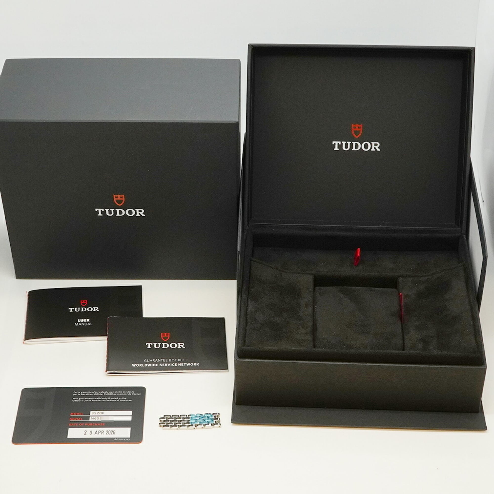 Tudor Cou de Rose 35200 Silver Dial 26mm Watch