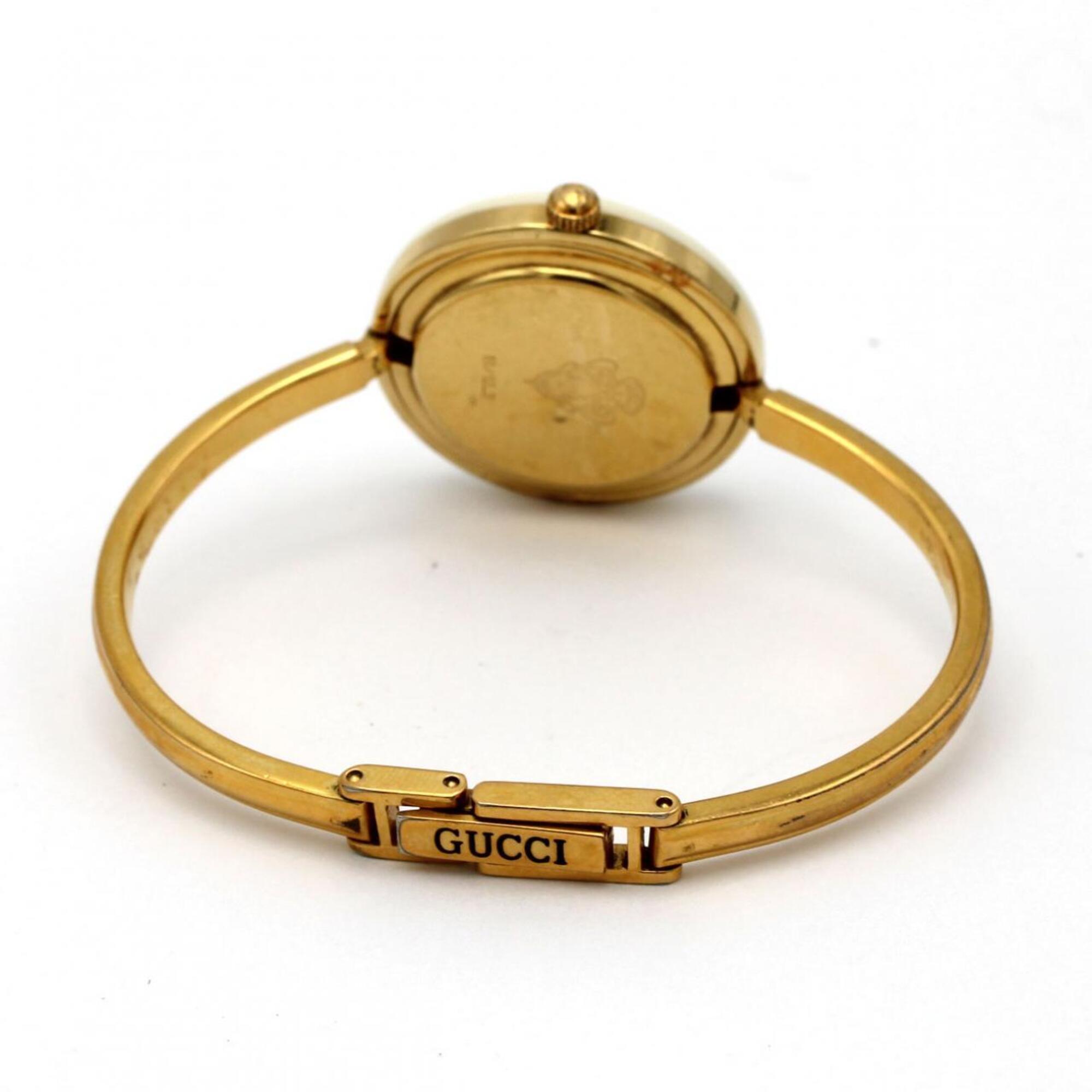 Gucci Change 11/12.2 White Dial 26mm Watch