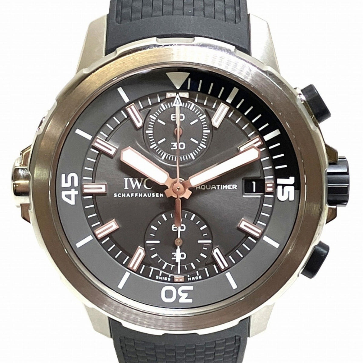 Montre IWC Schaffhausen IW379506 Noir cadran 44 mm