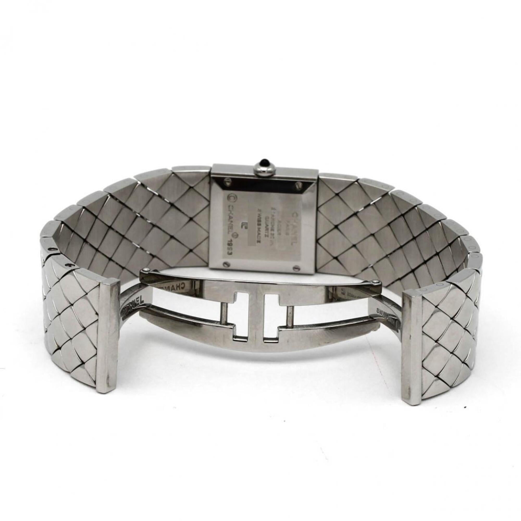 Chanel Matelassé H0009 Schwarz Zifferblatt 19 mm Uhr