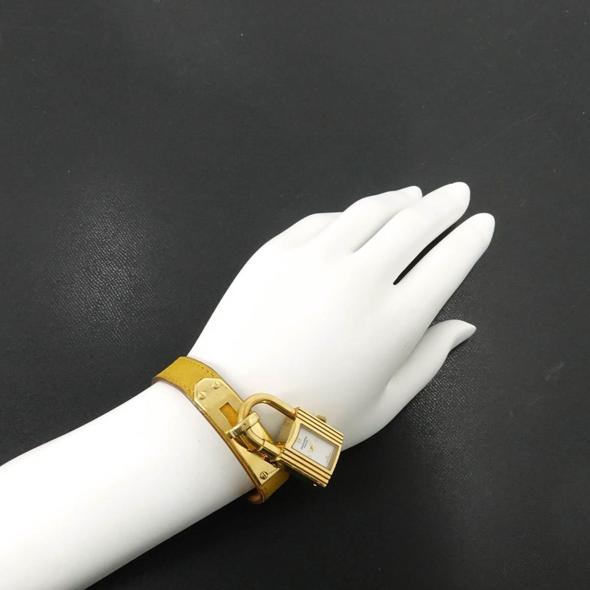 Hermes Kelly GZl1ldz3 Gold Dial 20mm Watch