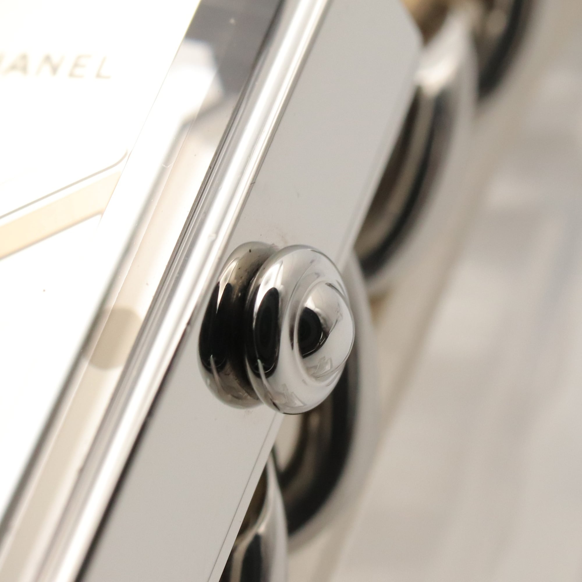 Chanel CHANEL PremiÃ¨re Rock Stainless Steel Leather Strap Ladies Gold Tone Mirror Finish H5583
