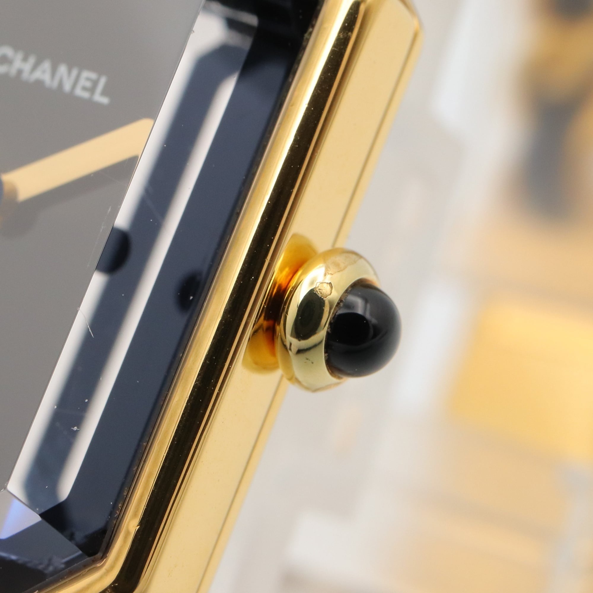Montre Chanel CHANEL Première XL, plaquée or (GP), bracelet en cuir, pour femme, Noir, H0001