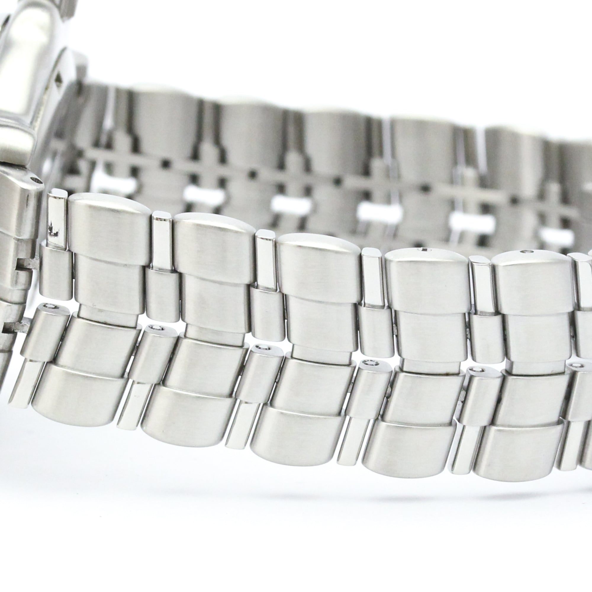 TAG Heuer 6000 Series WH5111 Silver Dial 39mm Watch